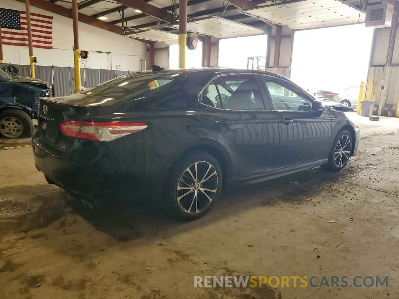3 Photograph of a damaged car 4T1G11AK2LU966599 TOYOTA CAMRY 2020