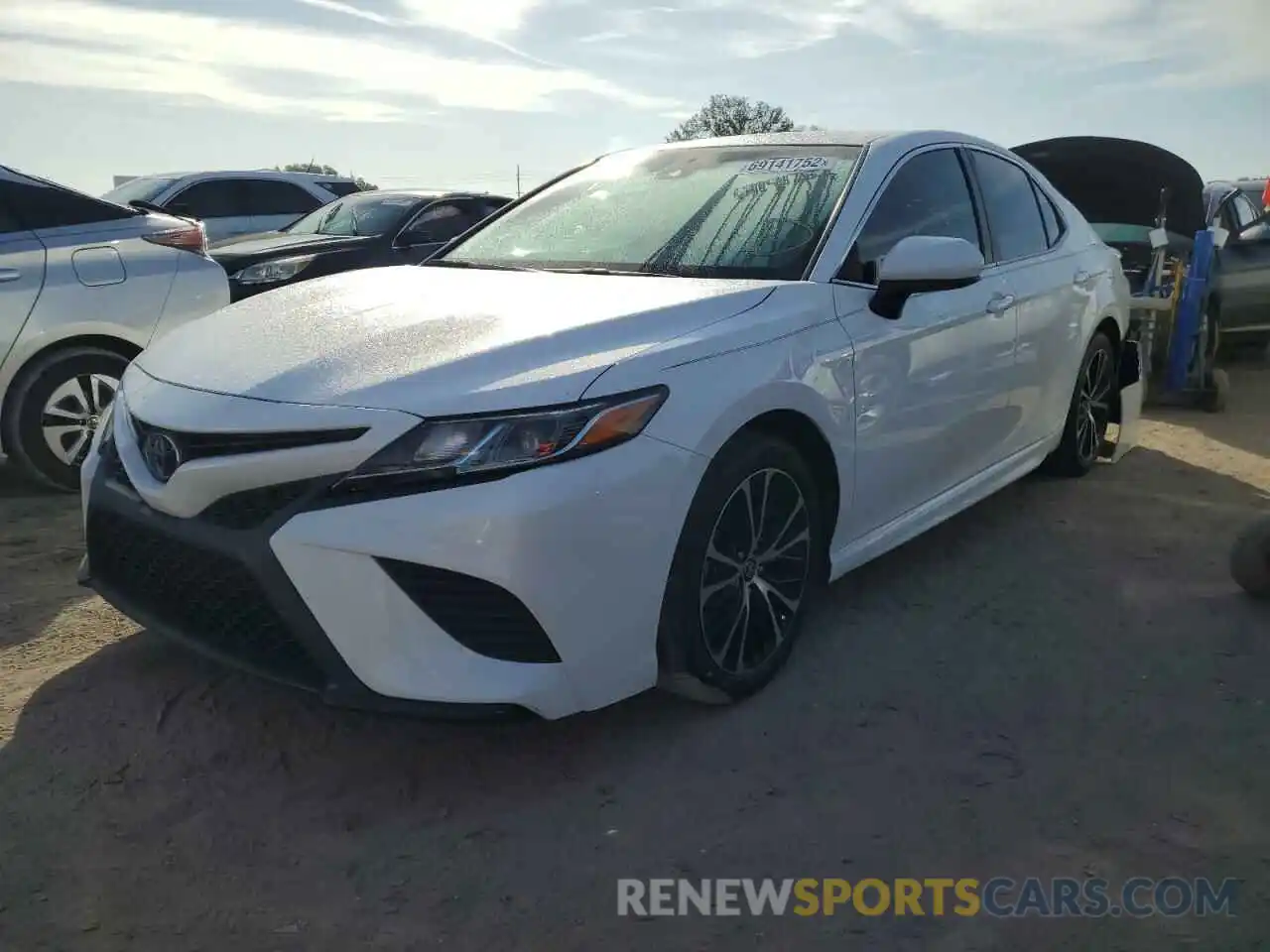 1 Photograph of a damaged car 4T1G11AK2LU968398 TOYOTA CAMRY 2020