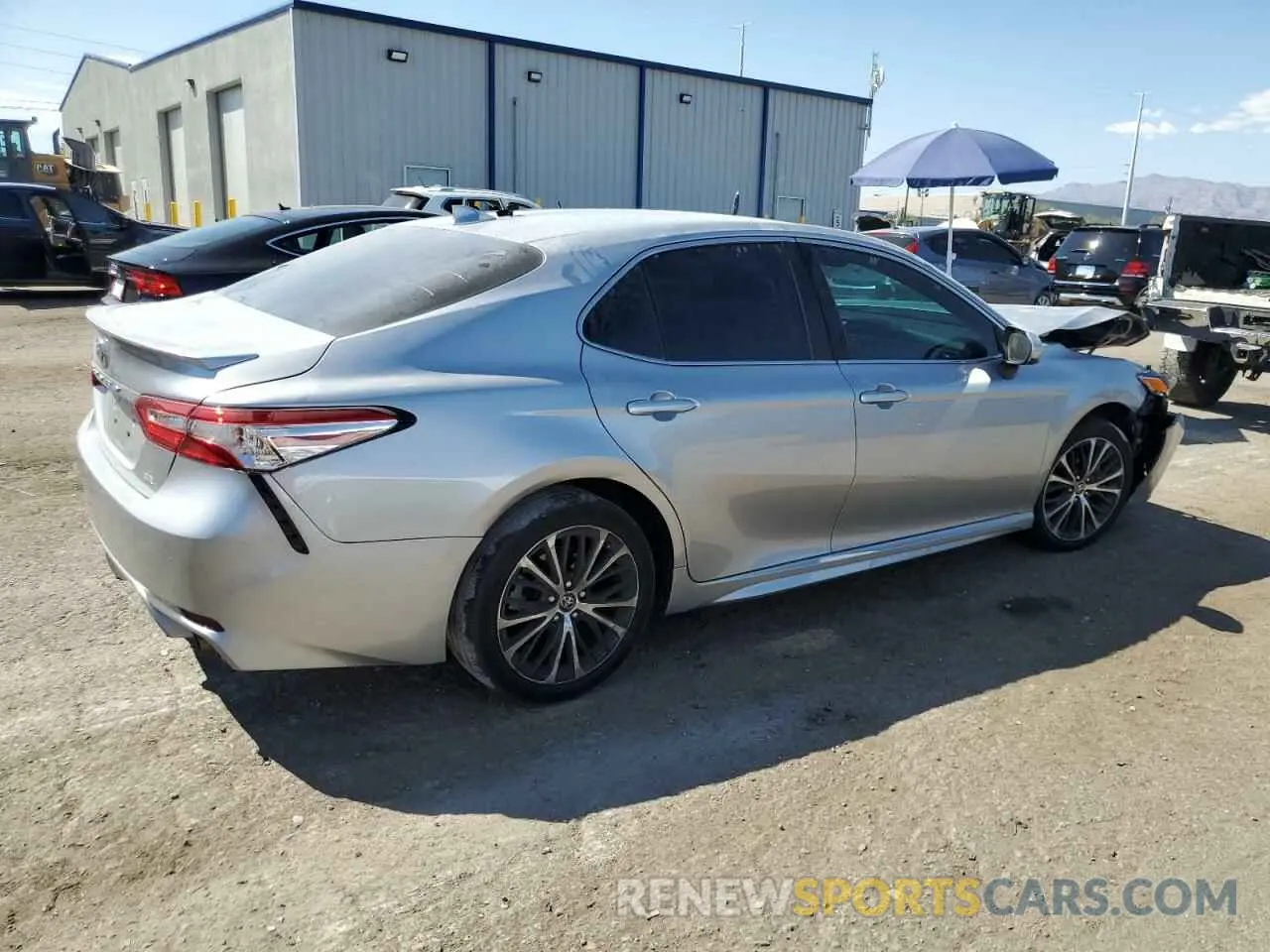 3 Photograph of a damaged car 4T1G11AK2LU975464 TOYOTA CAMRY 2020