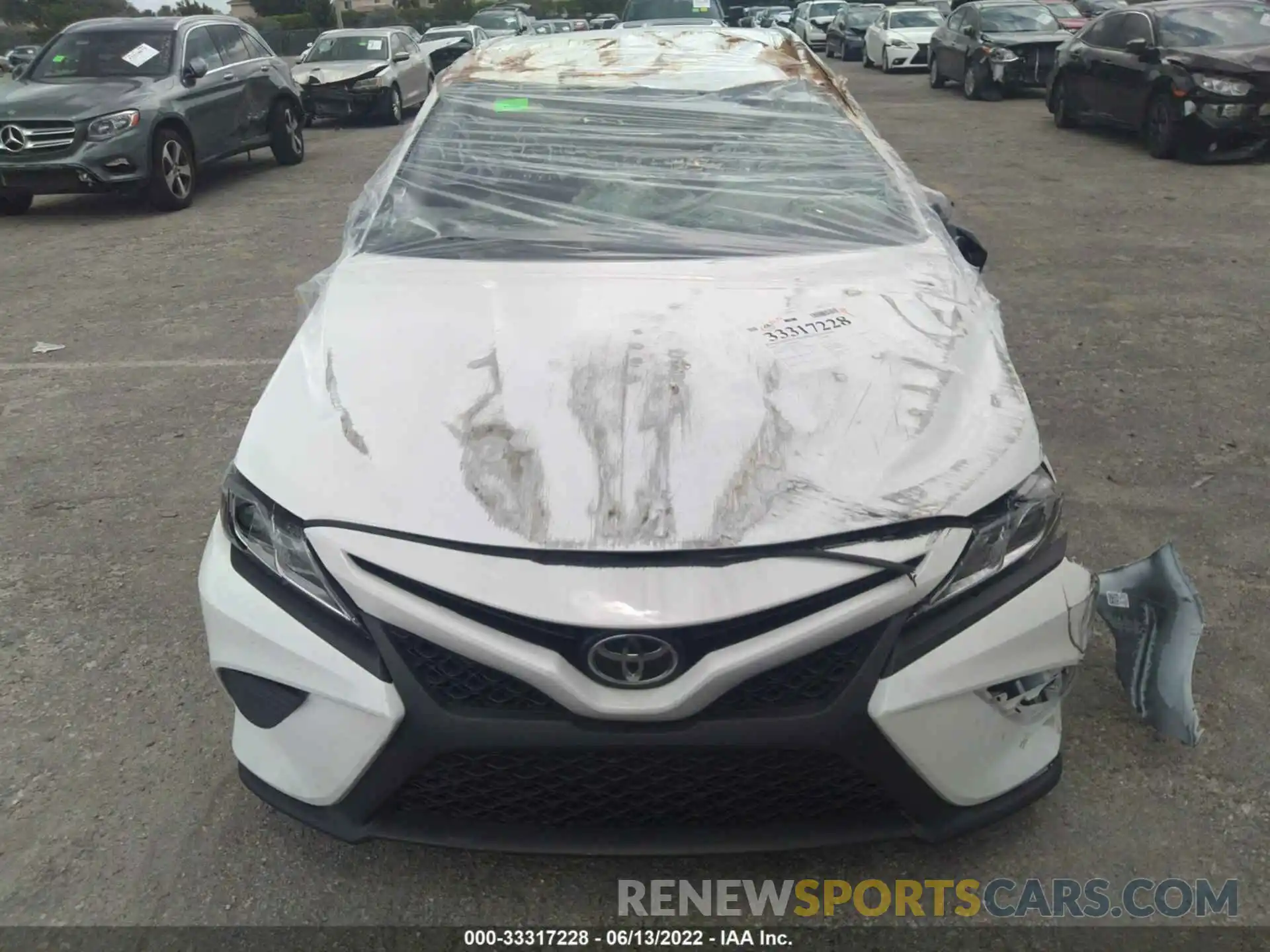 6 Photograph of a damaged car 4T1G11AK2LU979272 TOYOTA CAMRY 2020