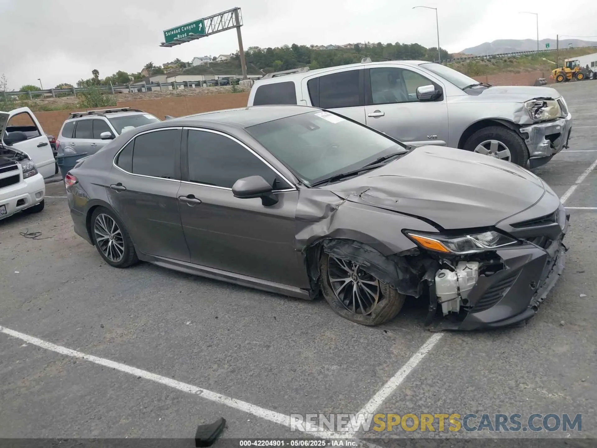 13 Photograph of a damaged car 4T1G11AK2LU989218 TOYOTA CAMRY 2020