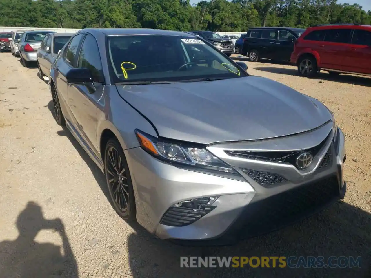 1 Photograph of a damaged car 4T1G11AK3LU302781 TOYOTA CAMRY 2020