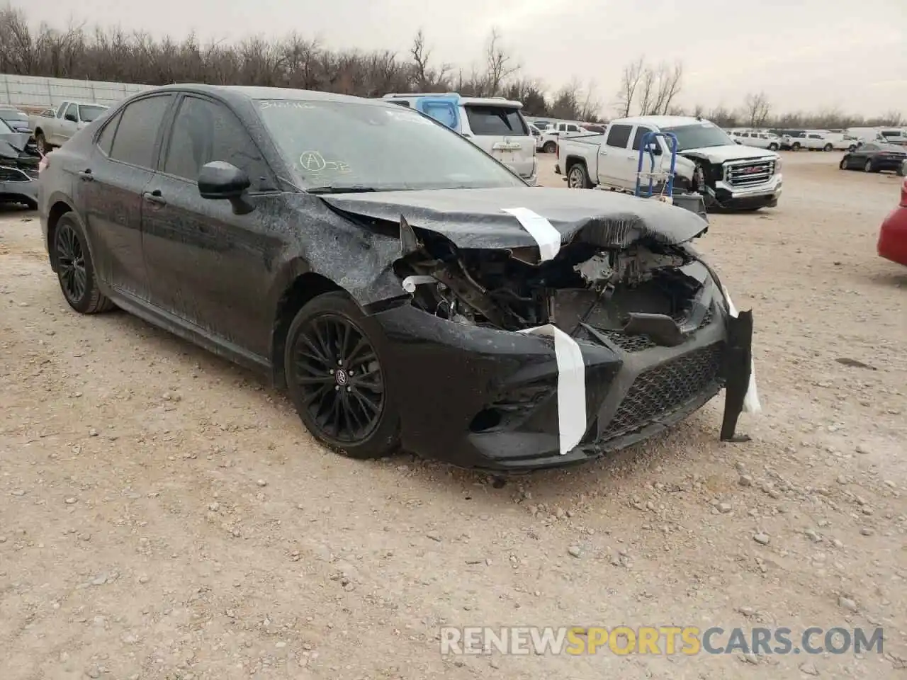 1 Photograph of a damaged car 4T1G11AK3LU310962 TOYOTA CAMRY 2020