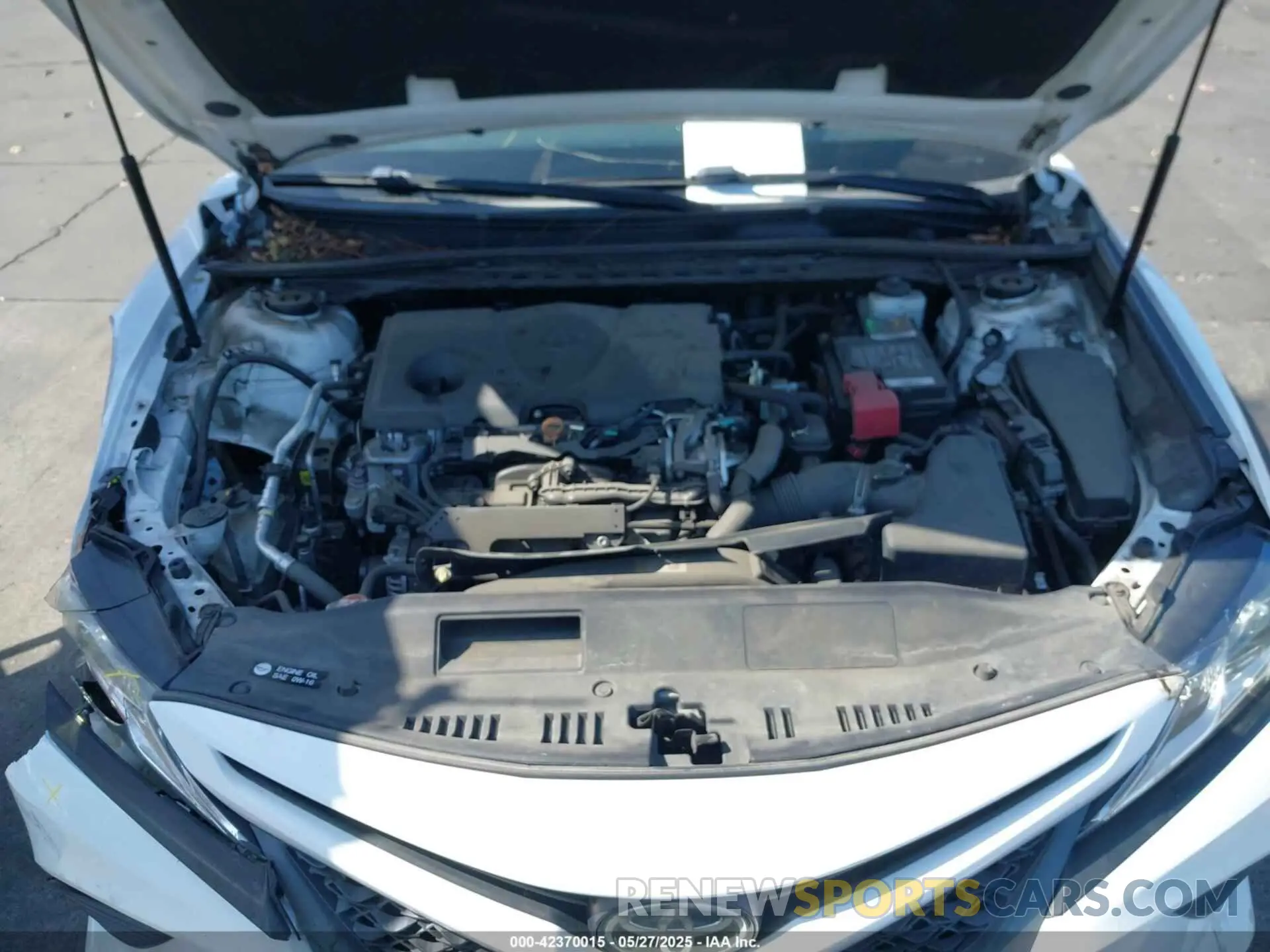 10 Photograph of a damaged car 4T1G11AK3LU312906 TOYOTA CAMRY 2020