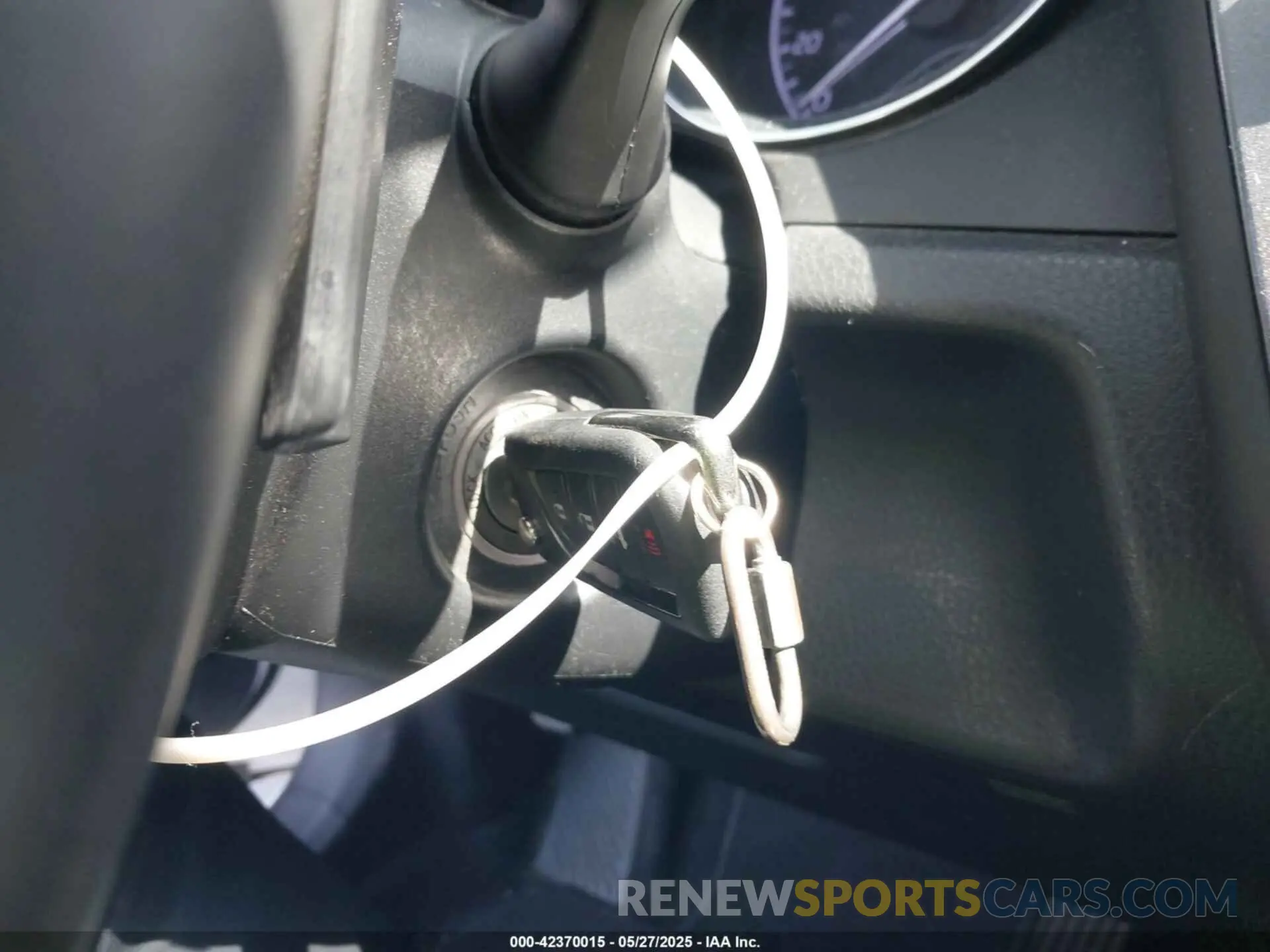 11 Photograph of a damaged car 4T1G11AK3LU312906 TOYOTA CAMRY 2020