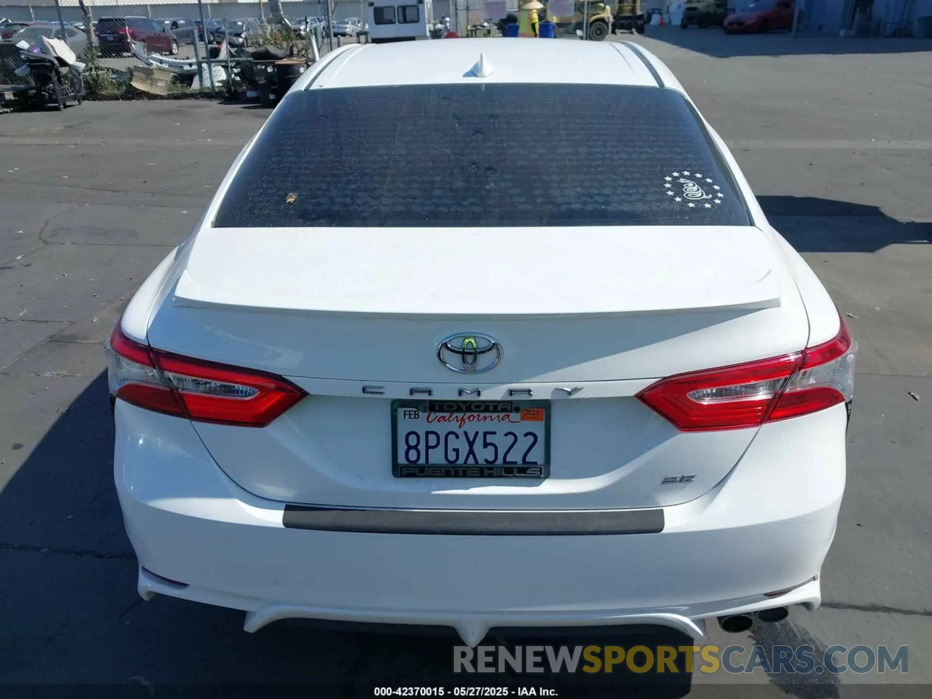 17 Photograph of a damaged car 4T1G11AK3LU312906 TOYOTA CAMRY 2020