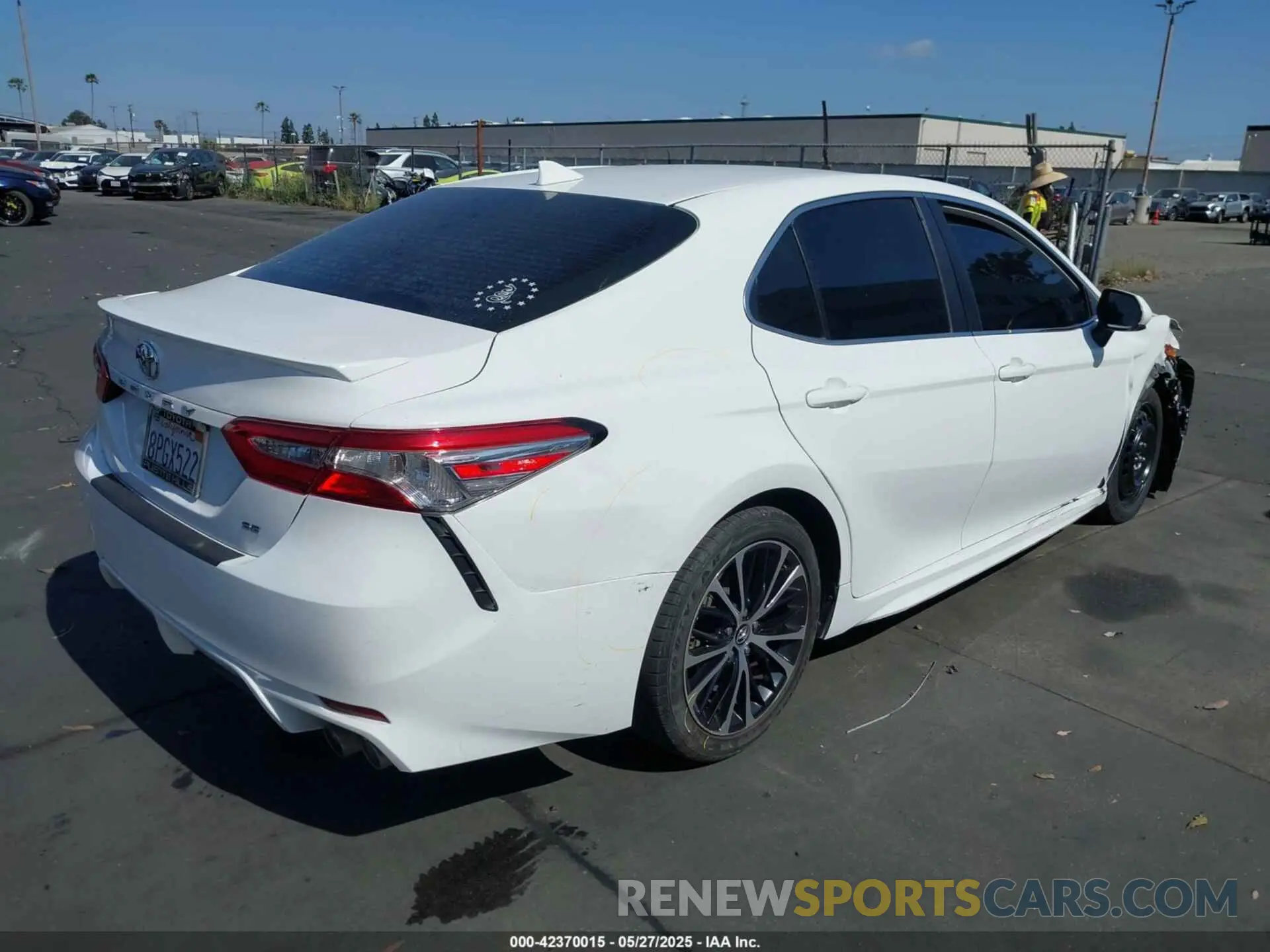 4 Photograph of a damaged car 4T1G11AK3LU312906 TOYOTA CAMRY 2020