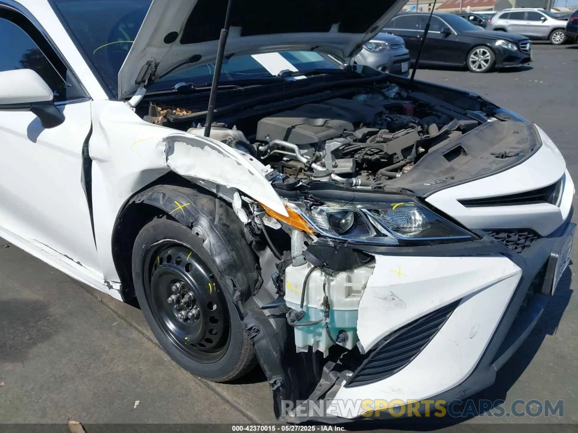 6 Photograph of a damaged car 4T1G11AK3LU312906 TOYOTA CAMRY 2020