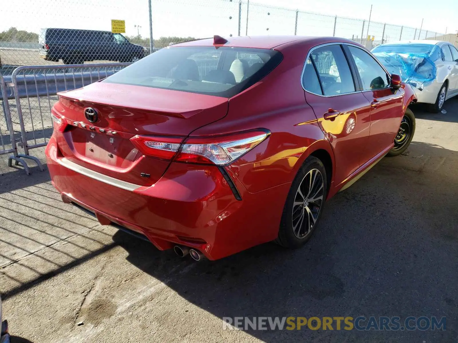 4 Photograph of a damaged car 4T1G11AK3LU313506 TOYOTA CAMRY 2020