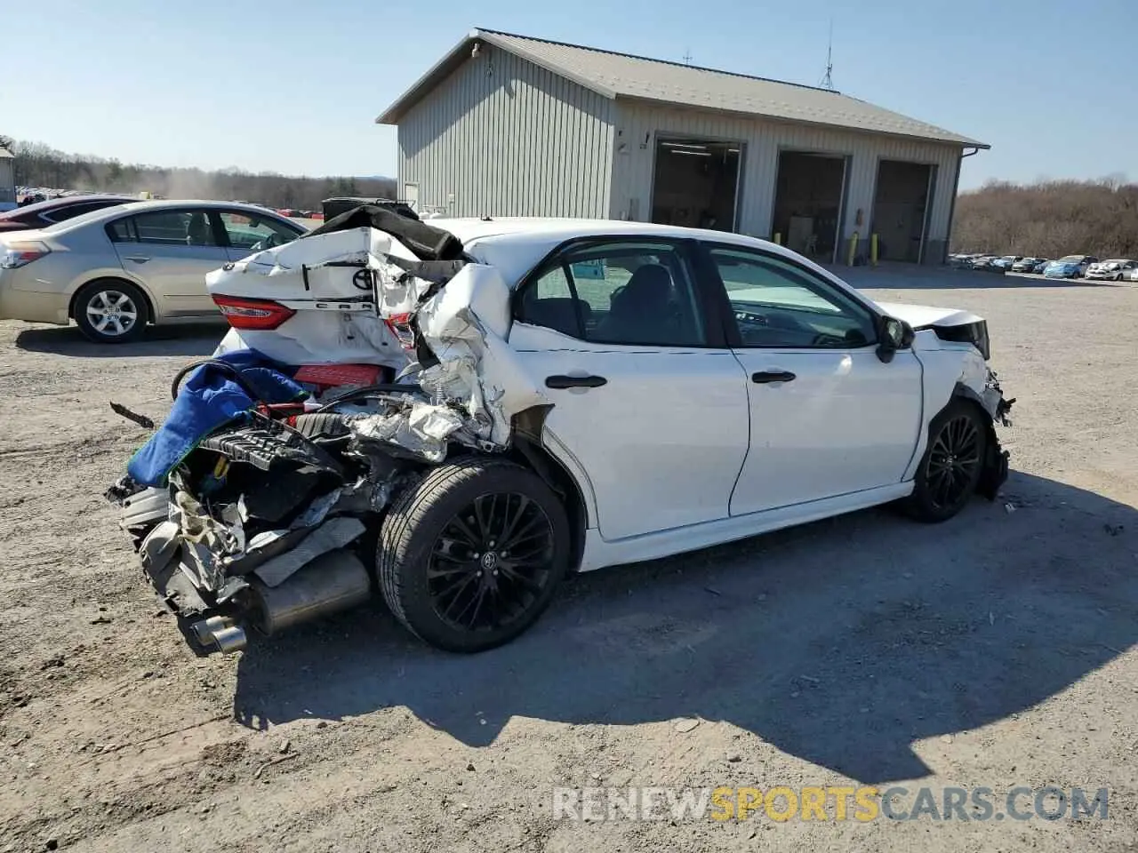 3 Photograph of a damaged car 4T1G11AK3LU315627 TOYOTA CAMRY 2020