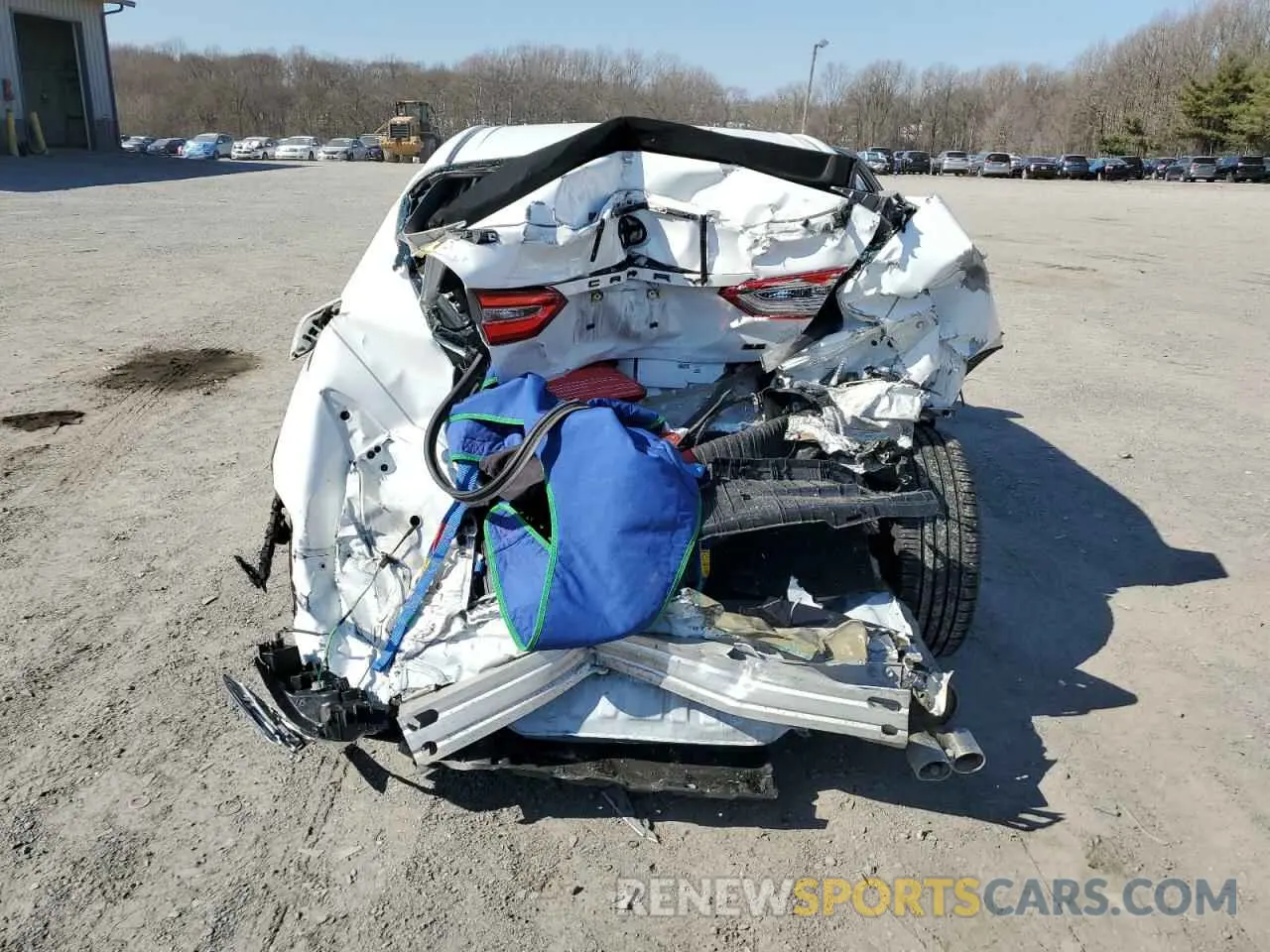 6 Photograph of a damaged car 4T1G11AK3LU315627 TOYOTA CAMRY 2020