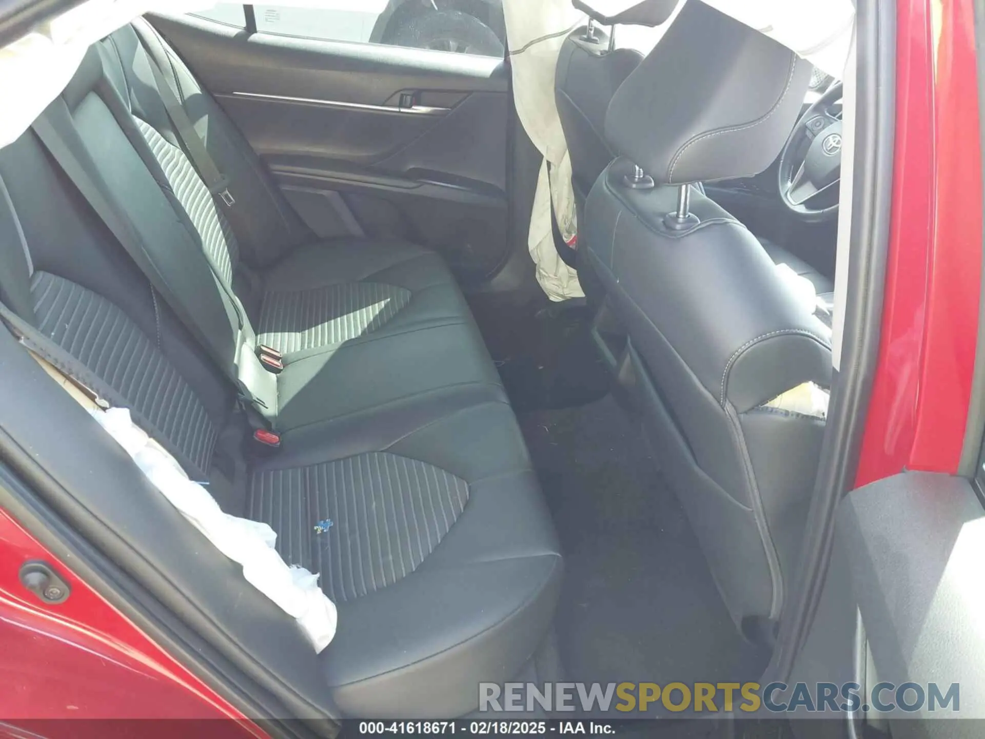 8 Photograph of a damaged car 4T1G11AK3LU316020 TOYOTA CAMRY 2020
