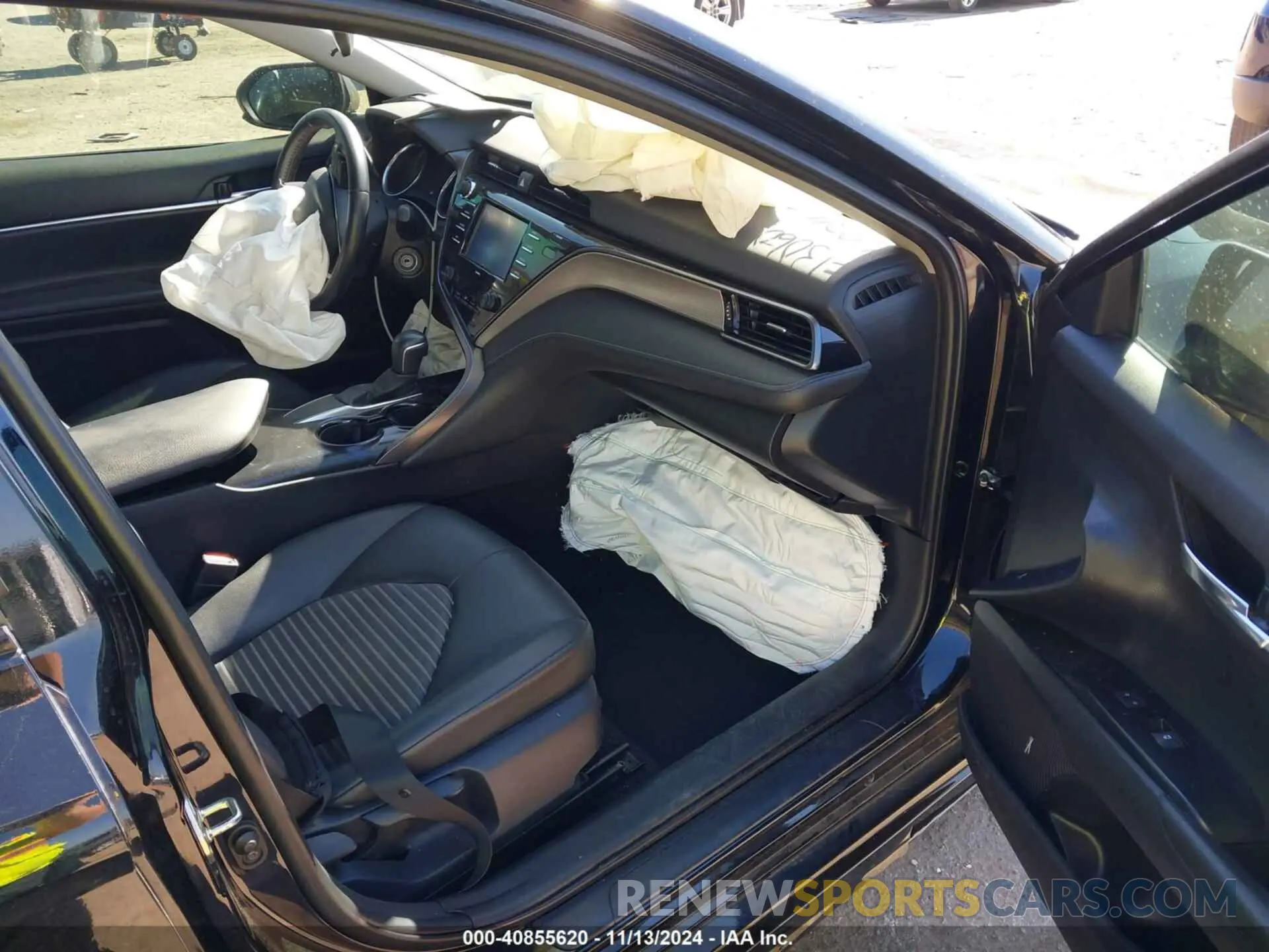 5 Photograph of a damaged car 4T1G11AK3LU319211 TOYOTA CAMRY 2020