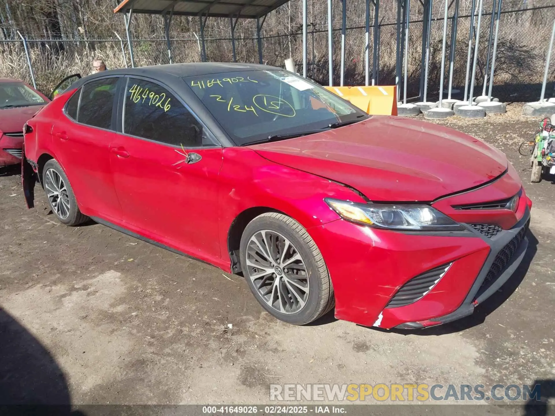 1 Photograph of a damaged car 4T1G11AK3LU320214 TOYOTA CAMRY 2020