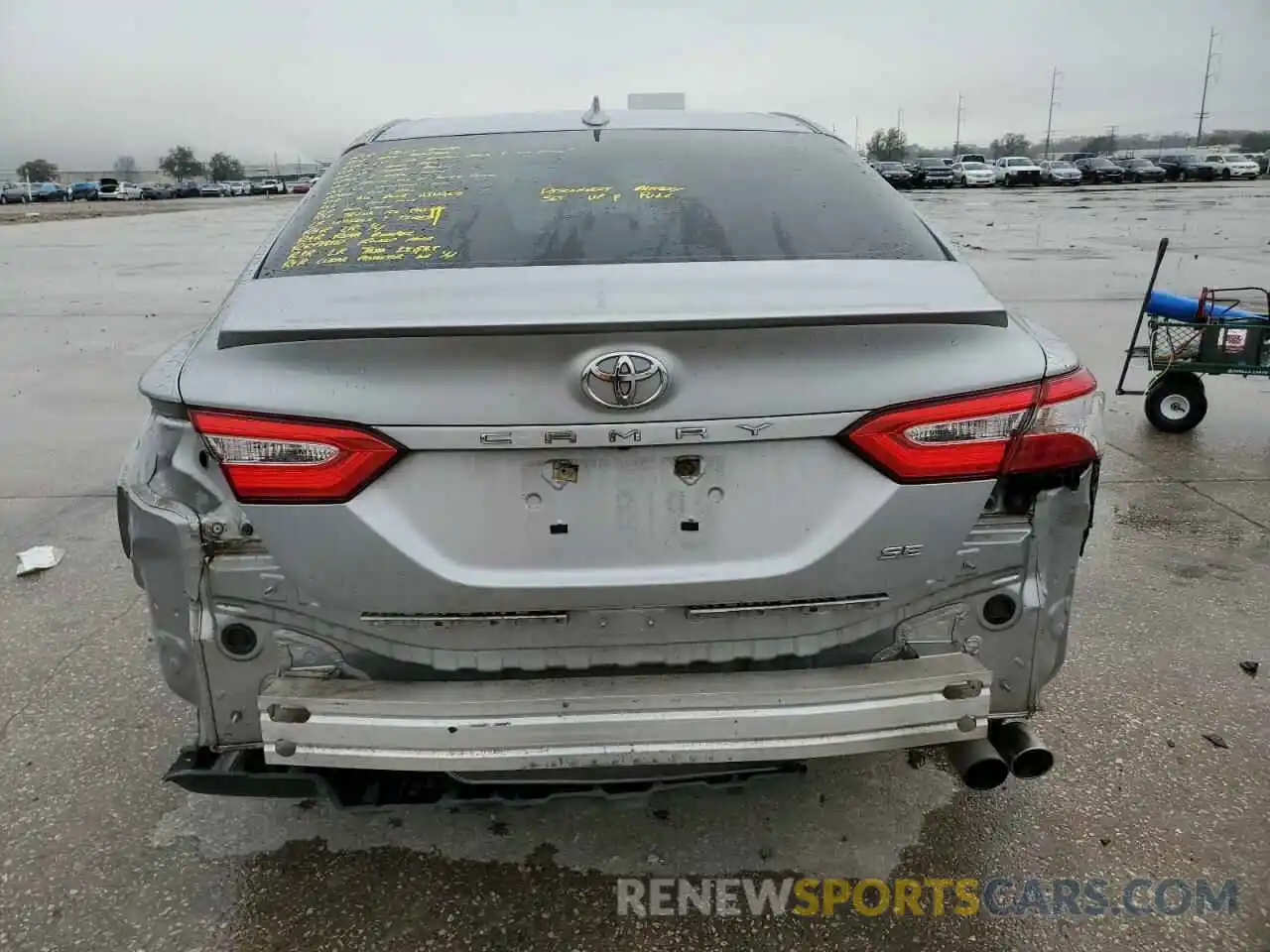 6 Photograph of a damaged car 4T1G11AK3LU322920 TOYOTA CAMRY 2020