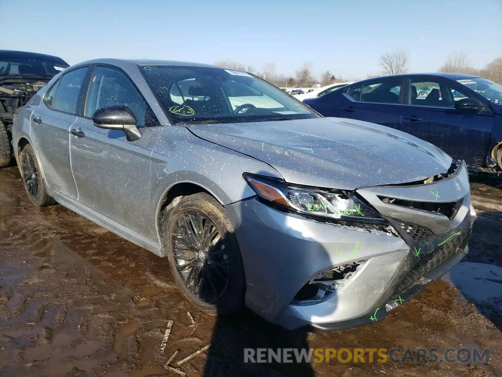 1 Photograph of a damaged car 4T1G11AK3LU326207 TOYOTA CAMRY 2020