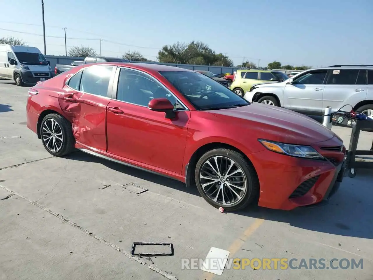 4 Photograph of a damaged car 4T1G11AK3LU329558 TOYOTA CAMRY 2020