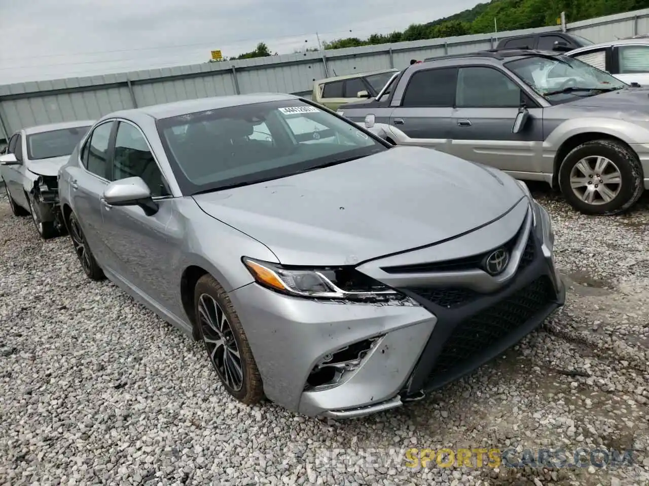 1 Photograph of a damaged car 4T1G11AK3LU332430 TOYOTA CAMRY 2020