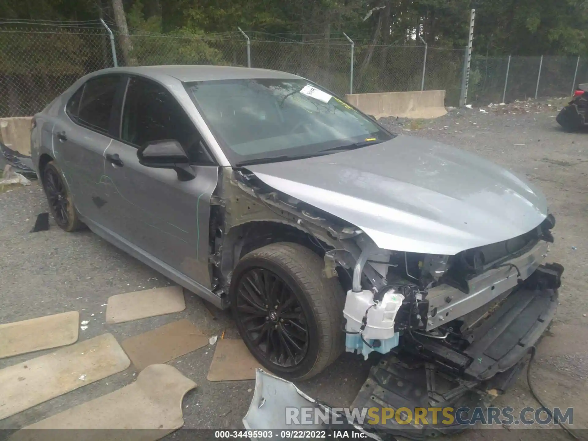 1 Photograph of a damaged car 4T1G11AK3LU339023 TOYOTA CAMRY 2020