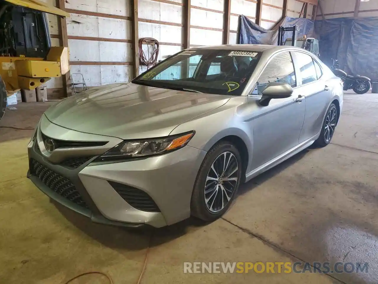 2 Photograph of a damaged car 4T1G11AK3LU341550 TOYOTA CAMRY 2020