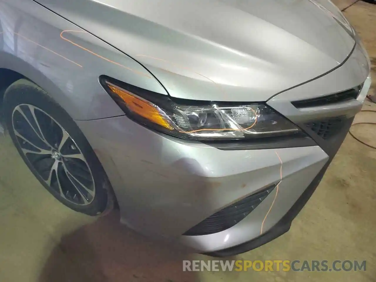 9 Photograph of a damaged car 4T1G11AK3LU341550 TOYOTA CAMRY 2020