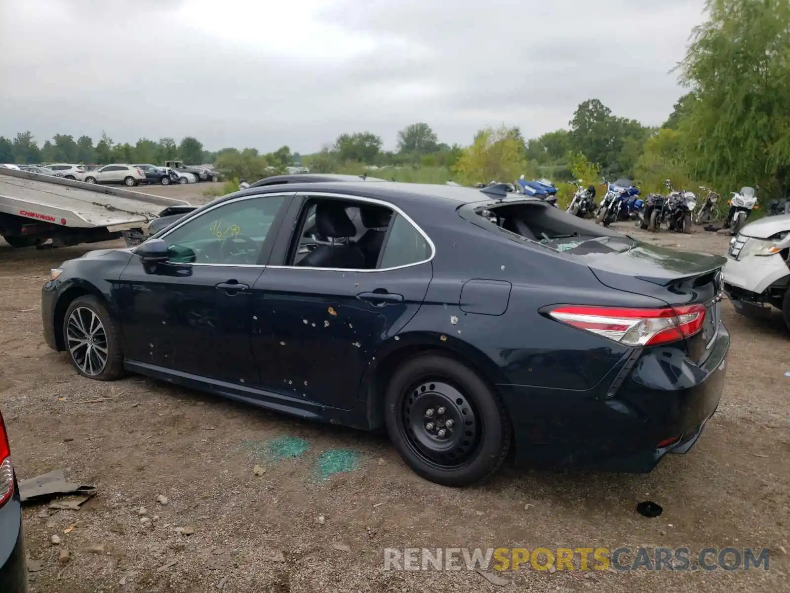 9 Photograph of a damaged car 4T1G11AK3LU341967 TOYOTA CAMRY 2020