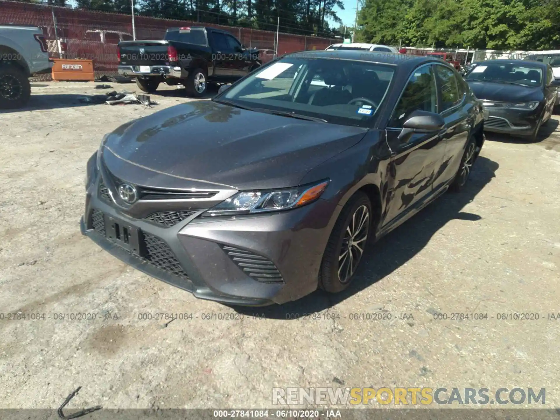 2 Photograph of a damaged car 4T1G11AK3LU342035 TOYOTA CAMRY 2020