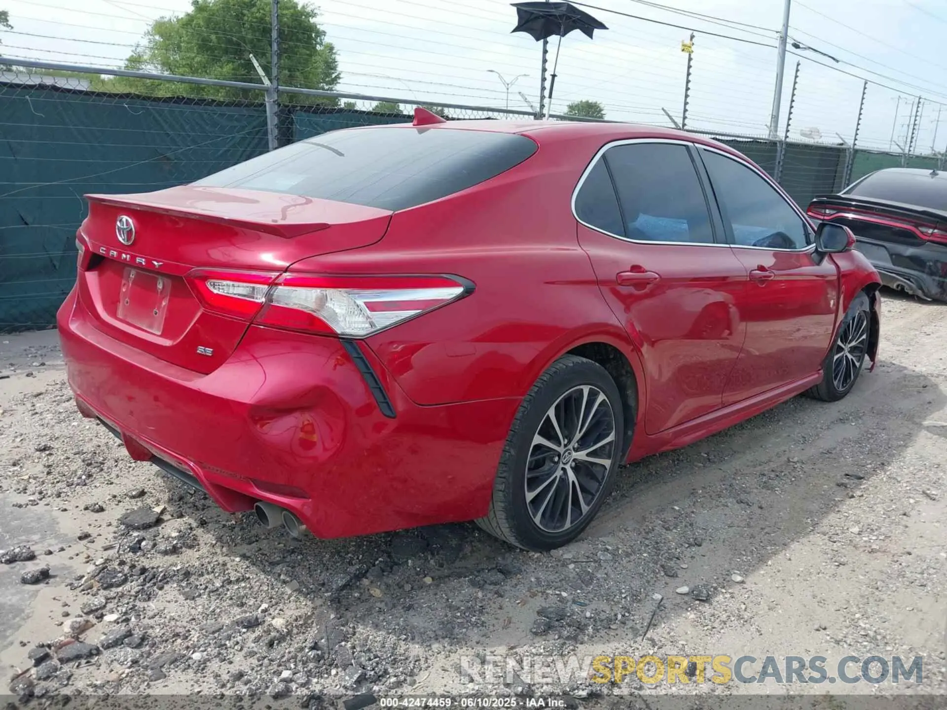 4 Photograph of a damaged car 4T1G11AK3LU343802 TOYOTA CAMRY 2020