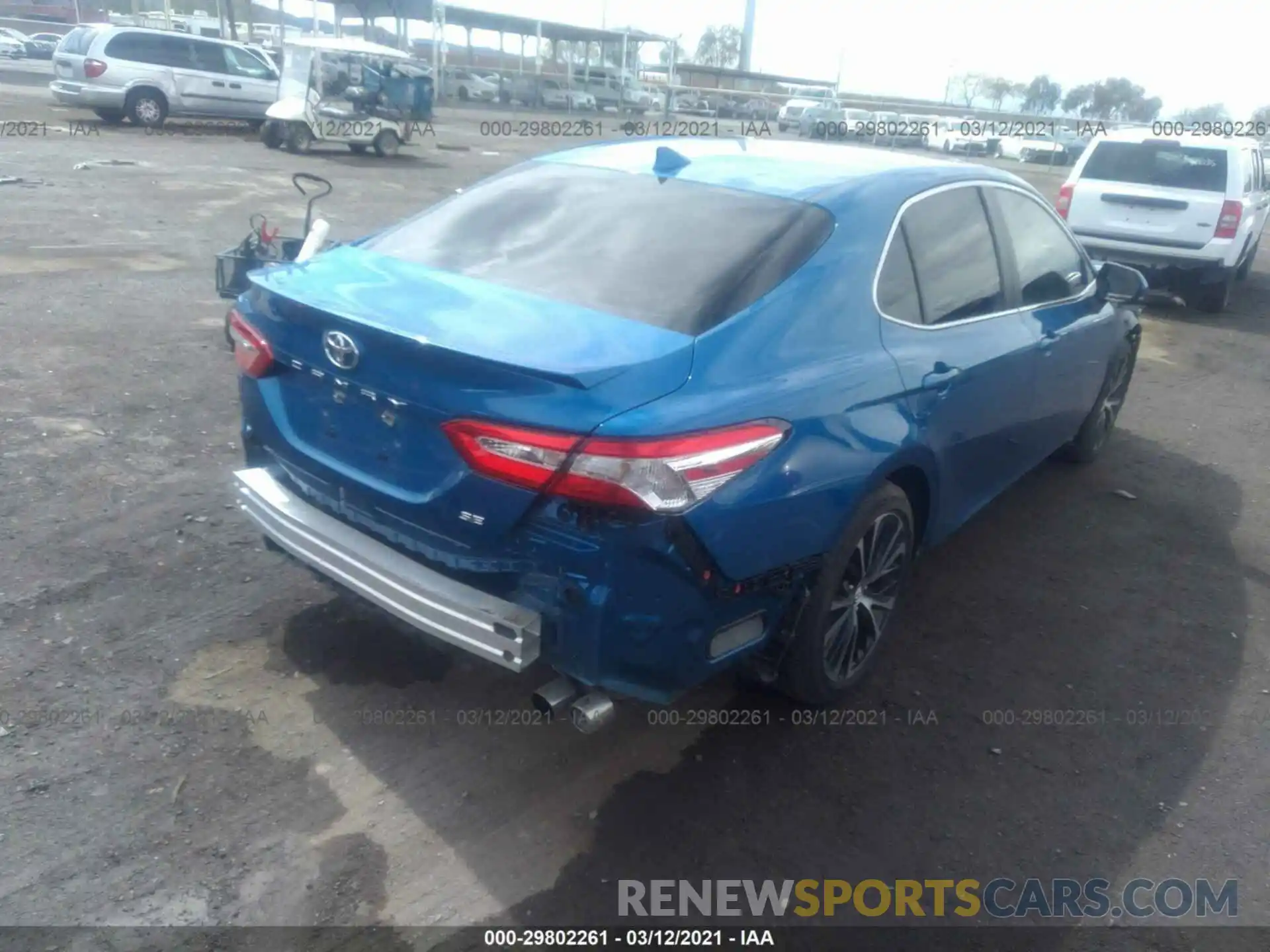 4 Photograph of a damaged car 4T1G11AK3LU346683 TOYOTA CAMRY 2020