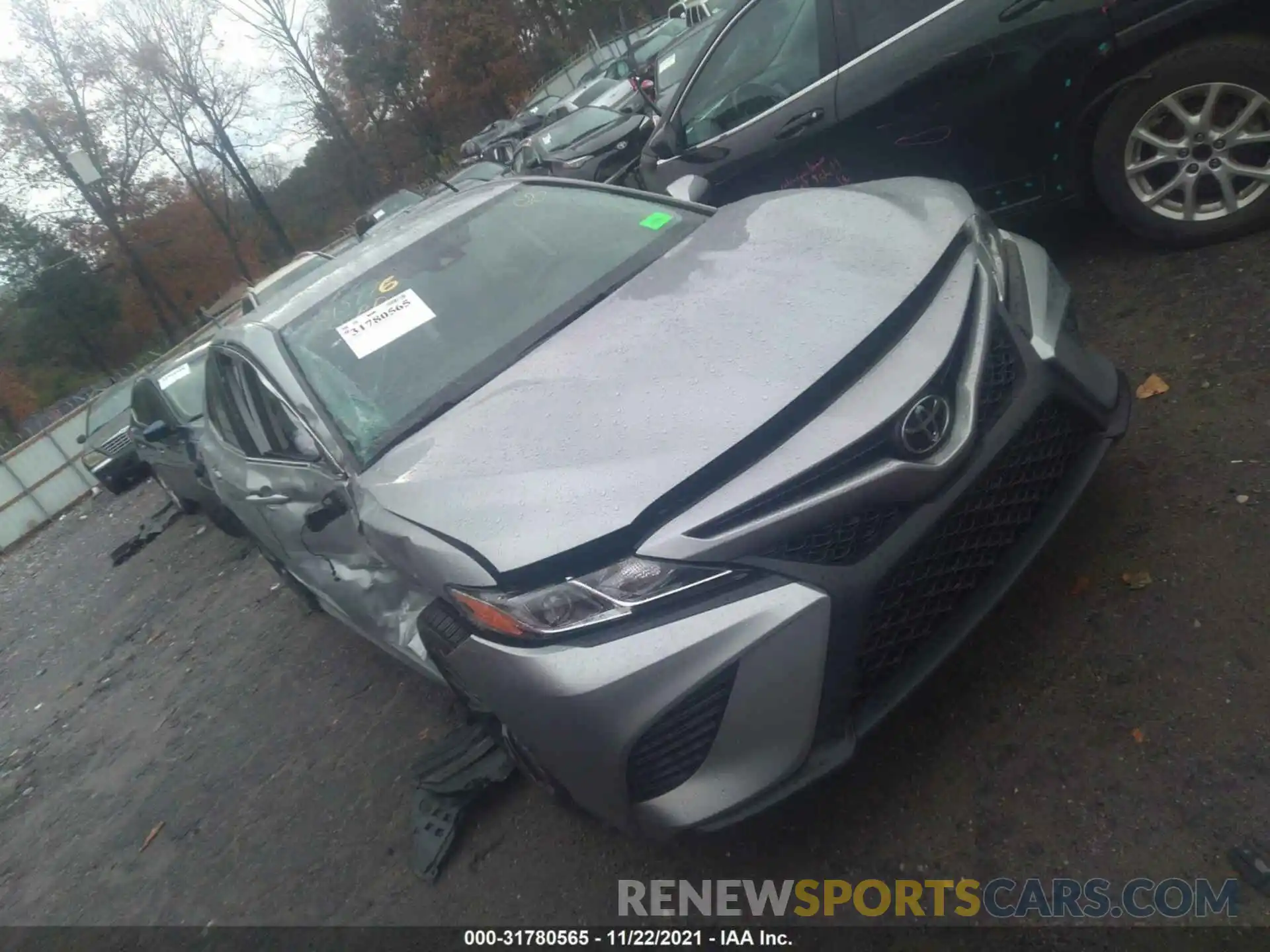 1 Photograph of a damaged car 4T1G11AK3LU347090 TOYOTA CAMRY 2020