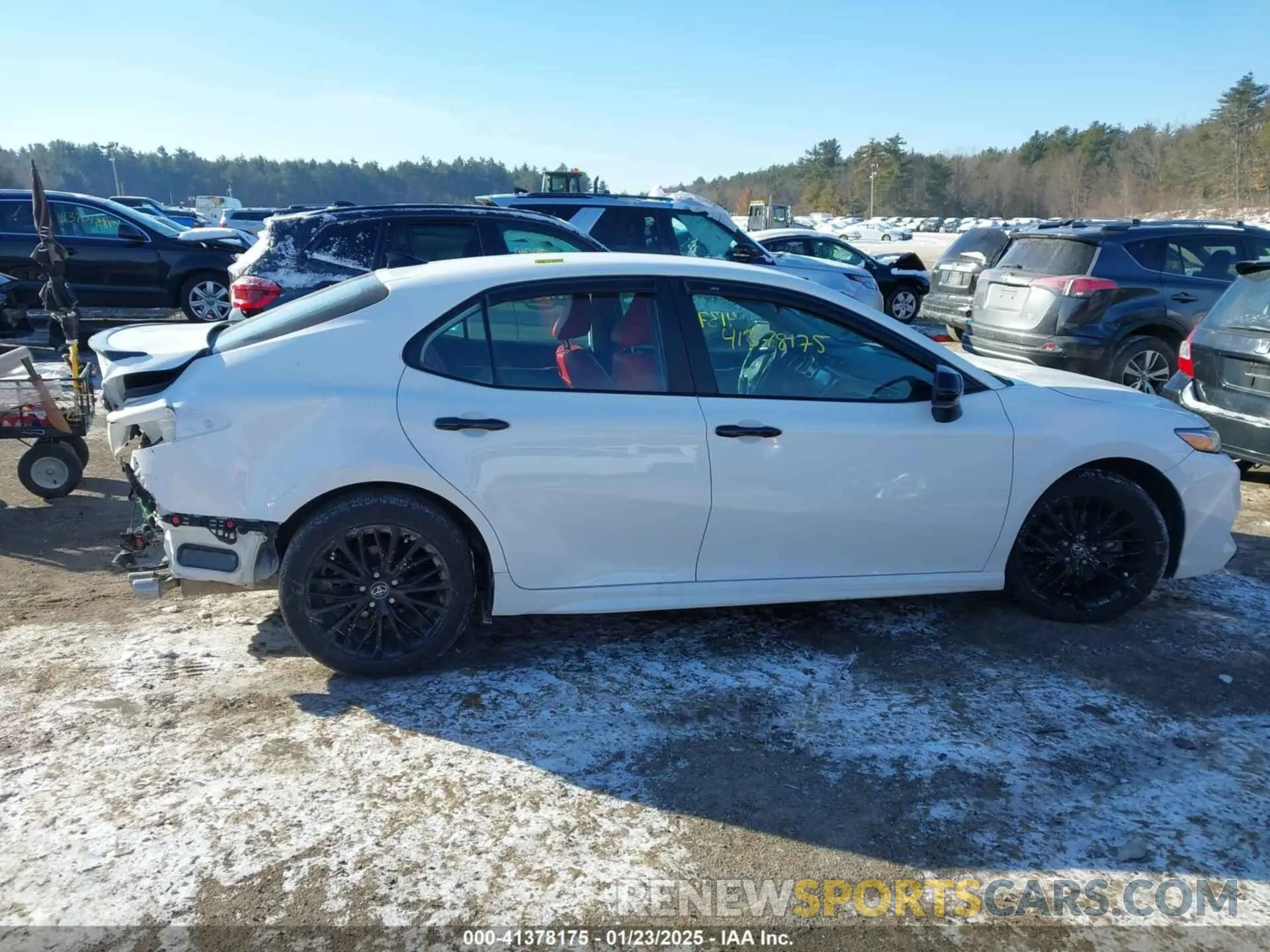 13 Photograph of a damaged car 4T1G11AK3LU348286 TOYOTA CAMRY 2020