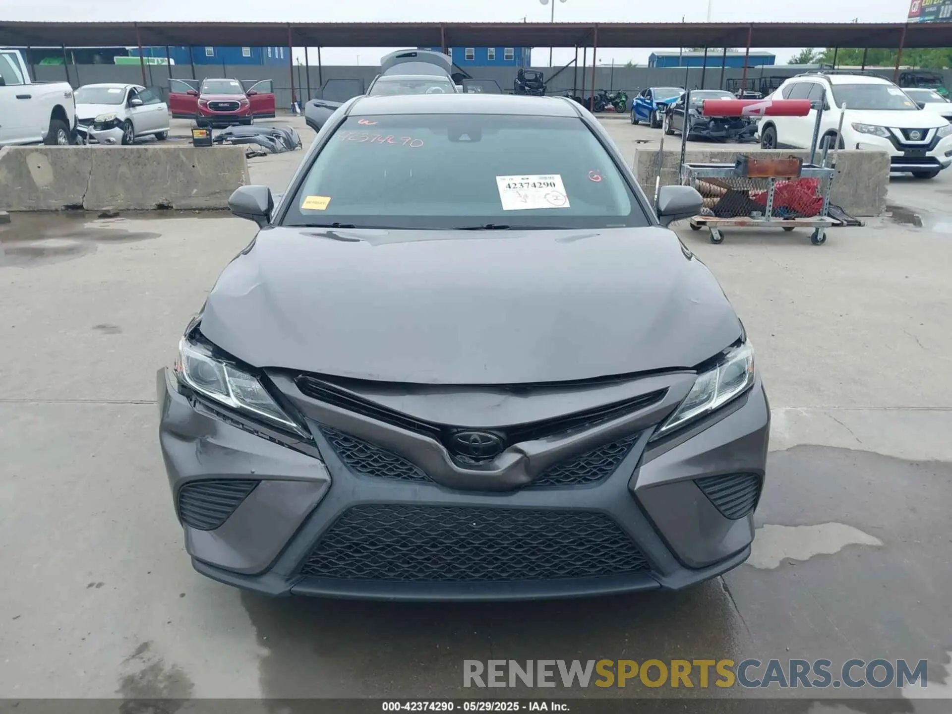 12 Photograph of a damaged car 4T1G11AK3LU349972 TOYOTA CAMRY 2020