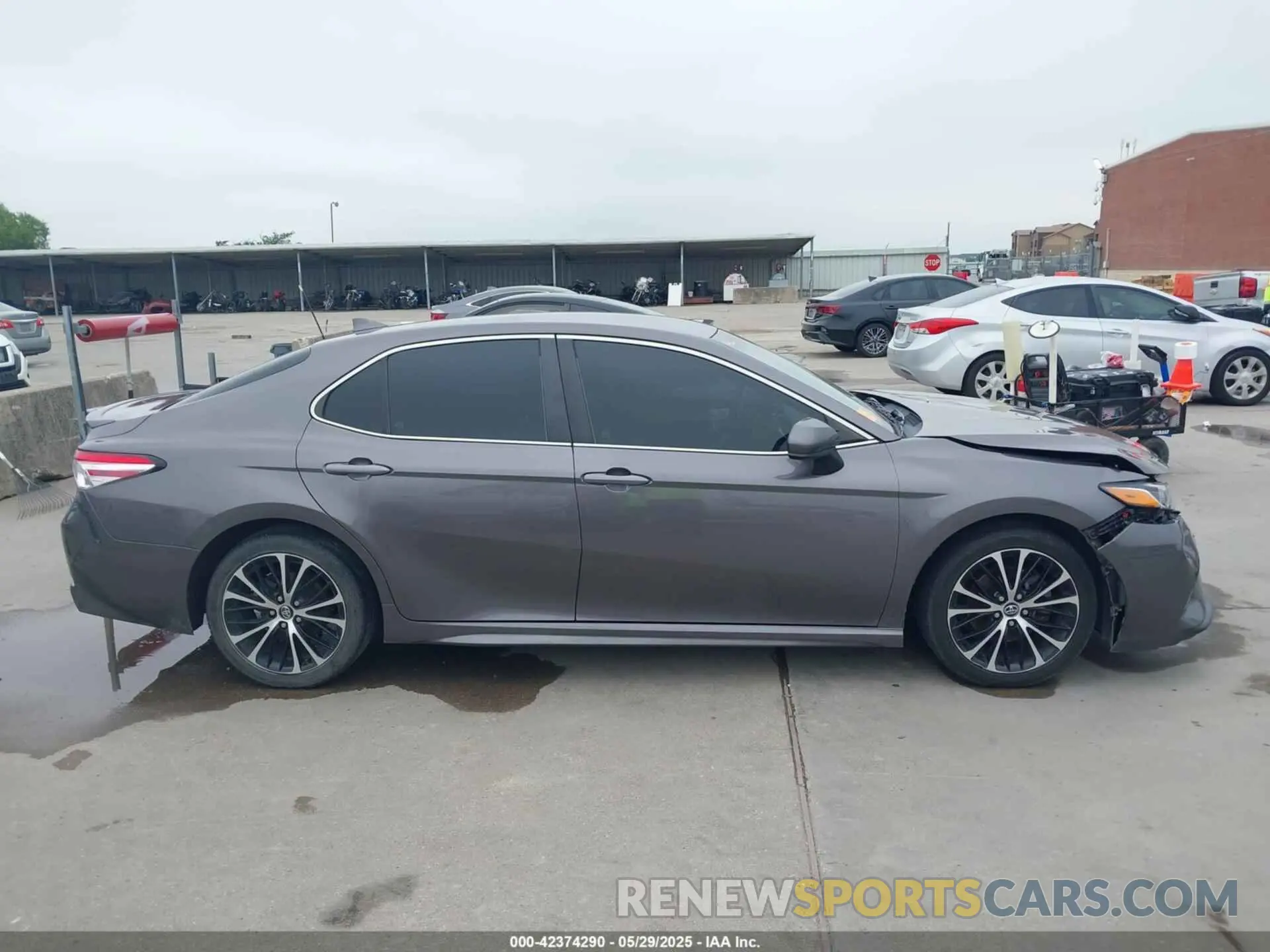 13 Photograph of a damaged car 4T1G11AK3LU349972 TOYOTA CAMRY 2020