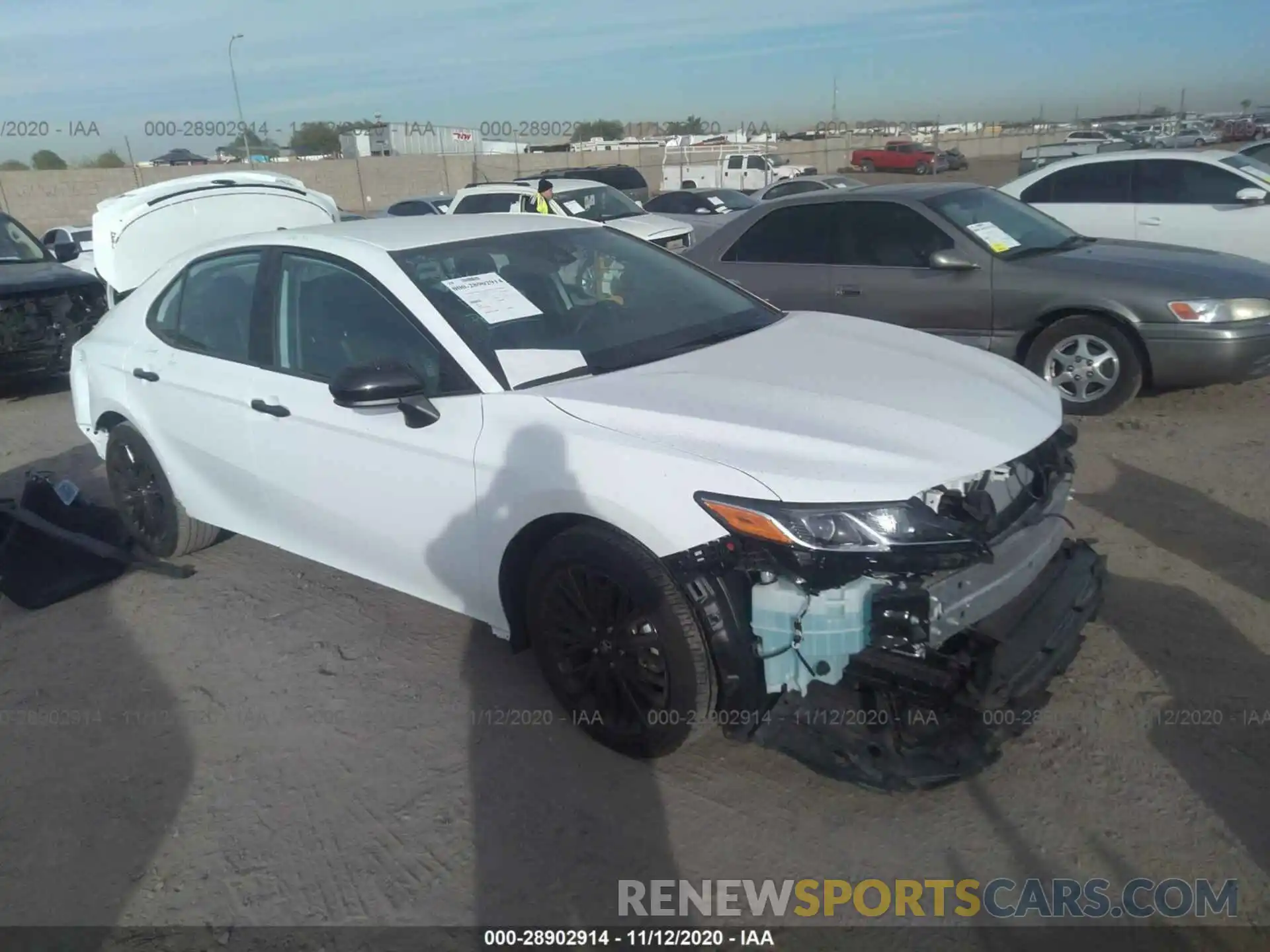 1 Photograph of a damaged car 4T1G11AK3LU353407 TOYOTA CAMRY 2020