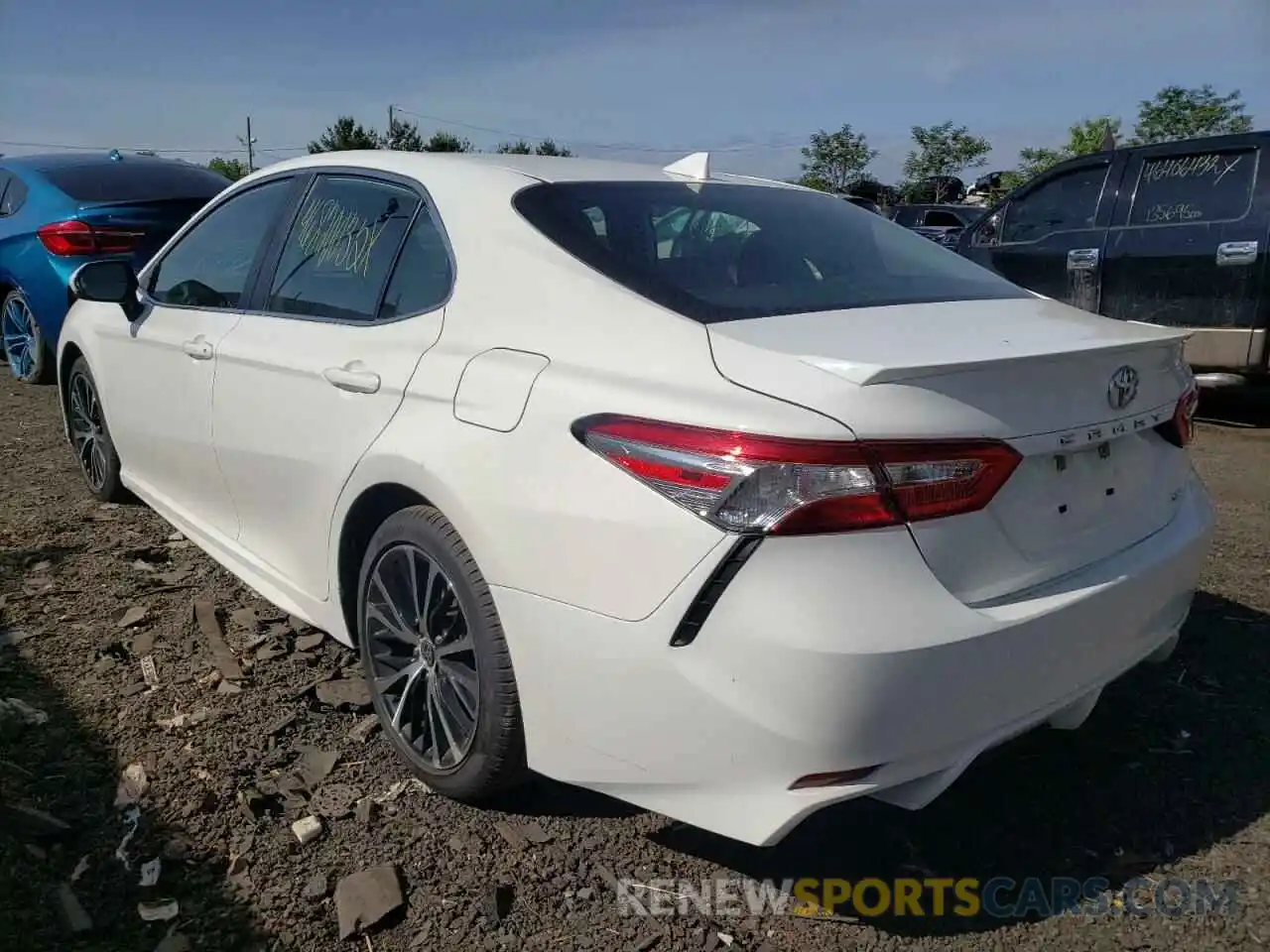 3 Photograph of a damaged car 4T1G11AK3LU358588 TOYOTA CAMRY 2020