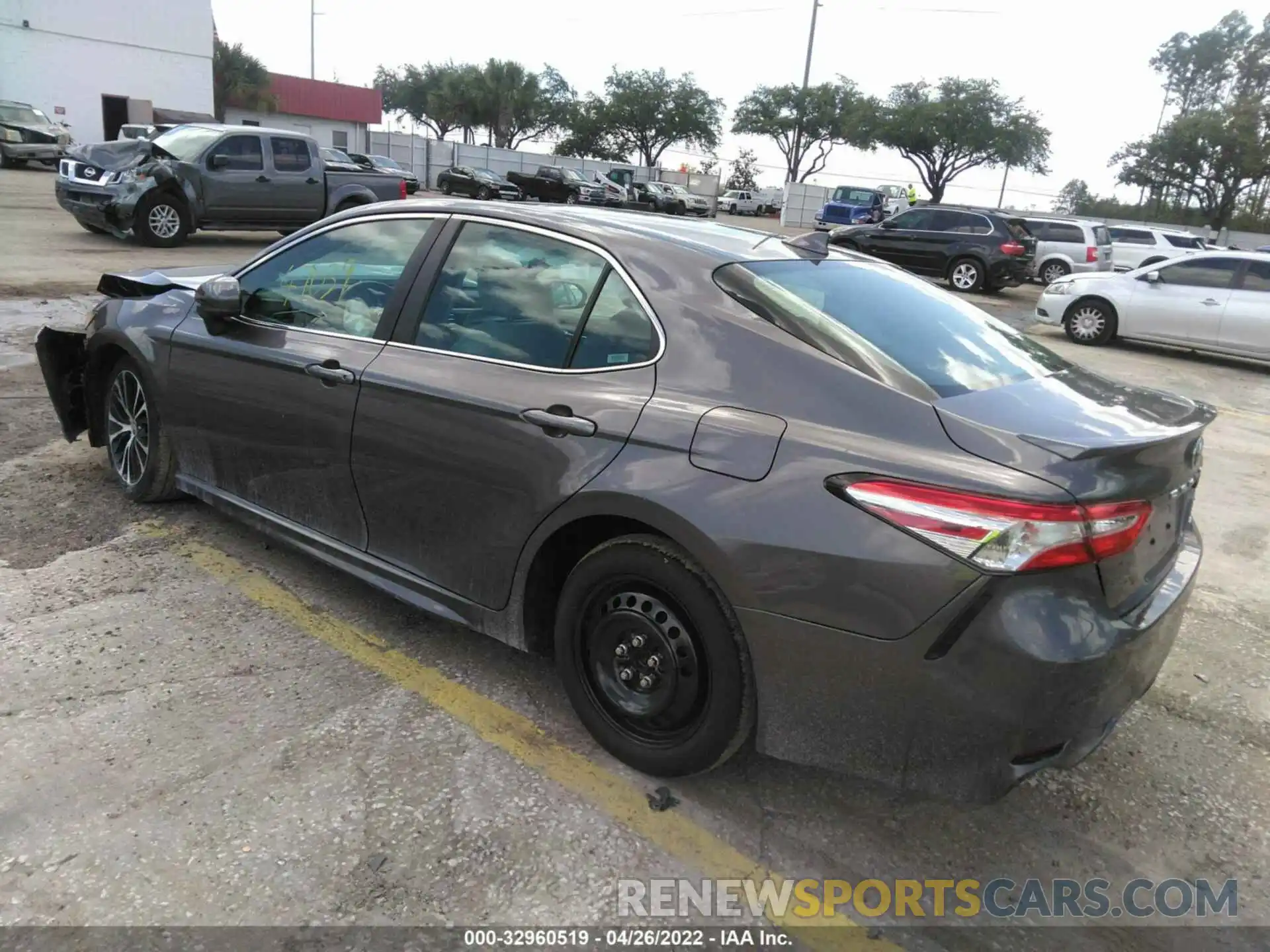 3 Photograph of a damaged car 4T1G11AK3LU359336 TOYOTA CAMRY 2020