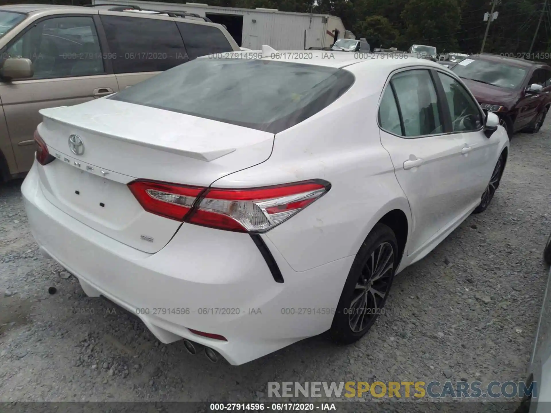 4 Photograph of a damaged car 4T1G11AK3LU359773 TOYOTA CAMRY 2020