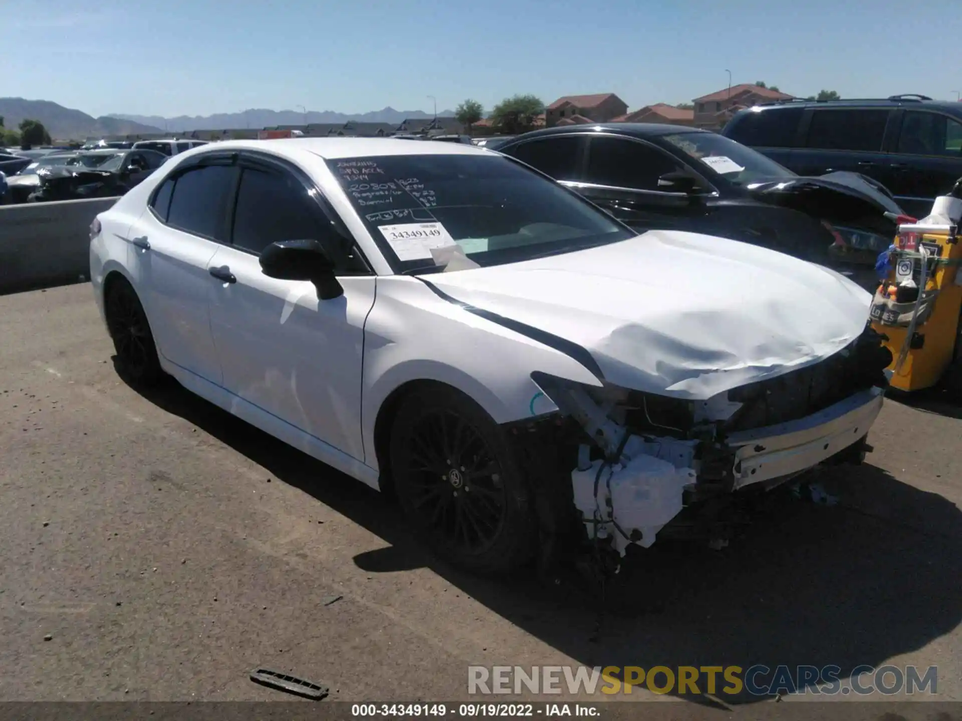 1 Photograph of a damaged car 4T1G11AK3LU379344 TOYOTA CAMRY 2020