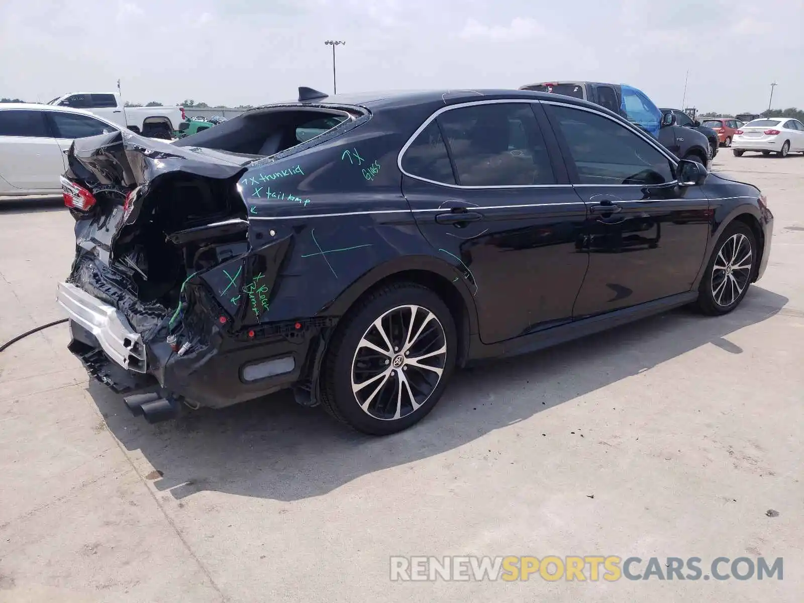 4 Photograph of a damaged car 4T1G11AK3LU388562 TOYOTA CAMRY 2020