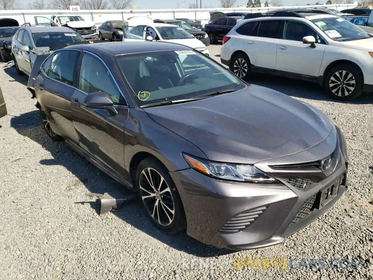 1 Photograph of a damaged car 4T1G11AK3LU389789 TOYOTA CAMRY 2020