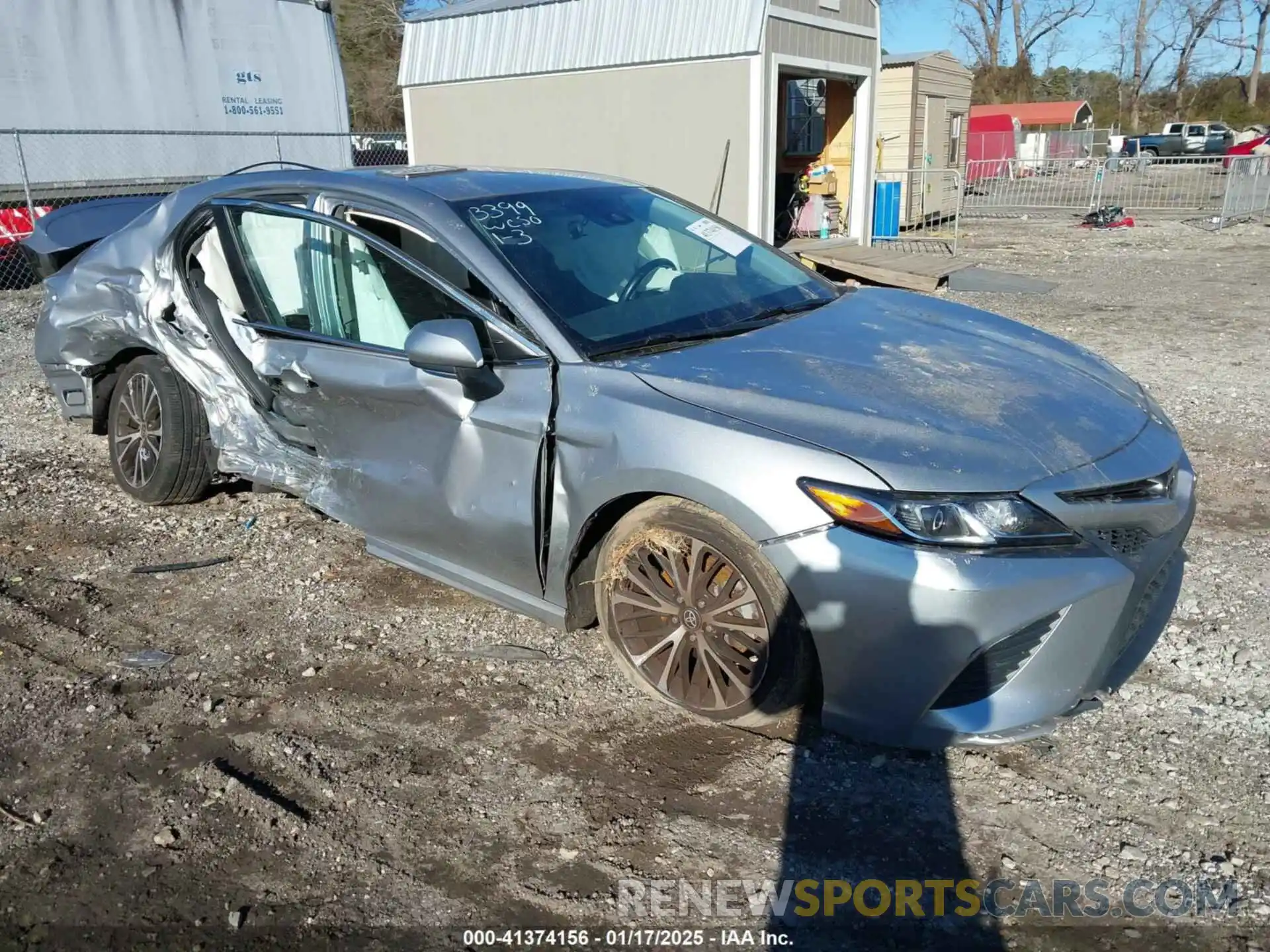 1 Photograph of a damaged car 4T1G11AK3LU503399 TOYOTA CAMRY 2020