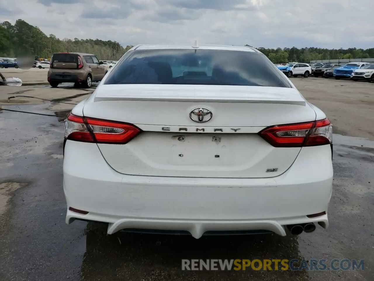 6 Photograph of a damaged car 4T1G11AK3LU506044 TOYOTA CAMRY 2020