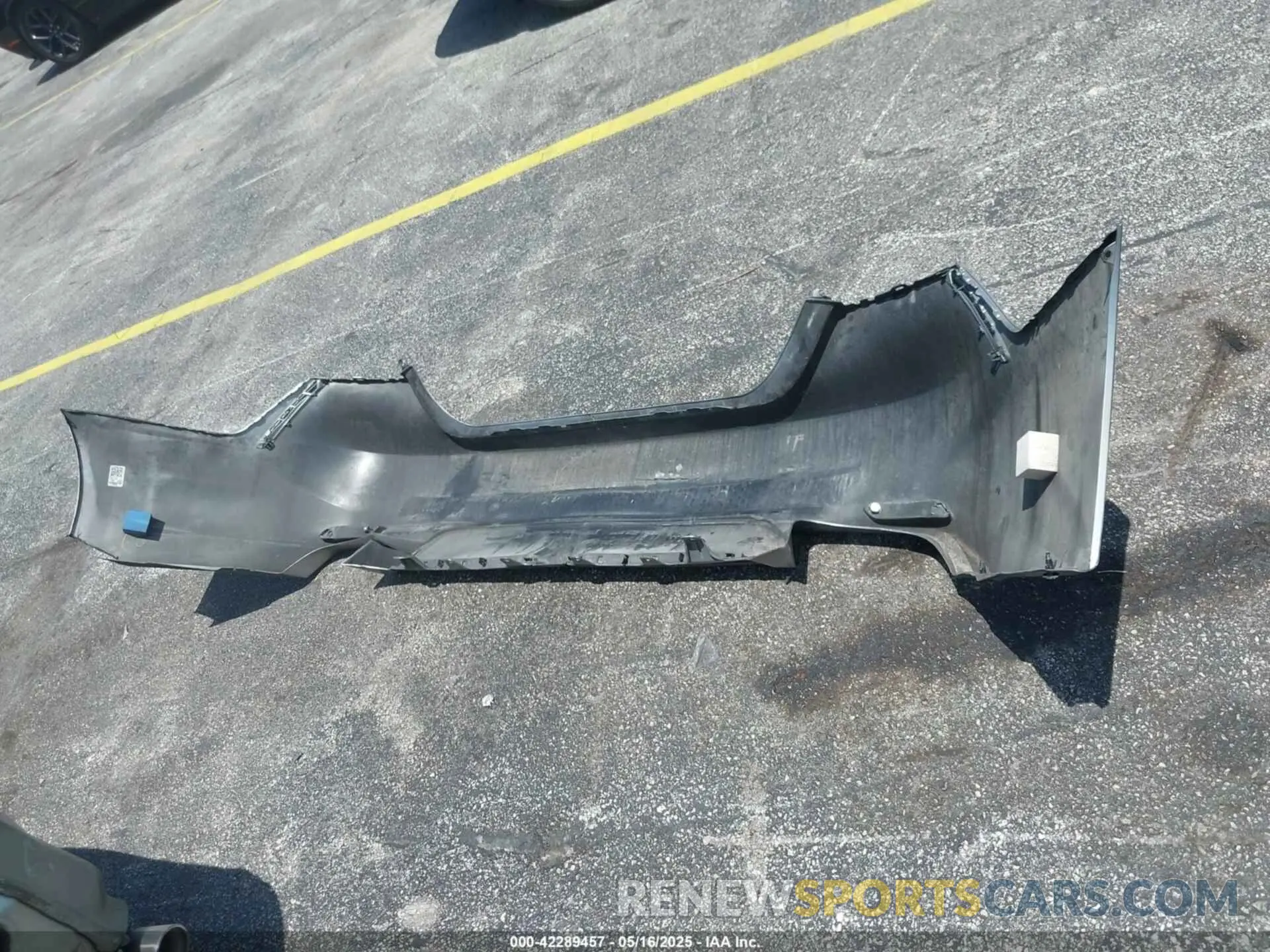 12 Photograph of a damaged car 4T1G11AK3LU509803 TOYOTA CAMRY 2020