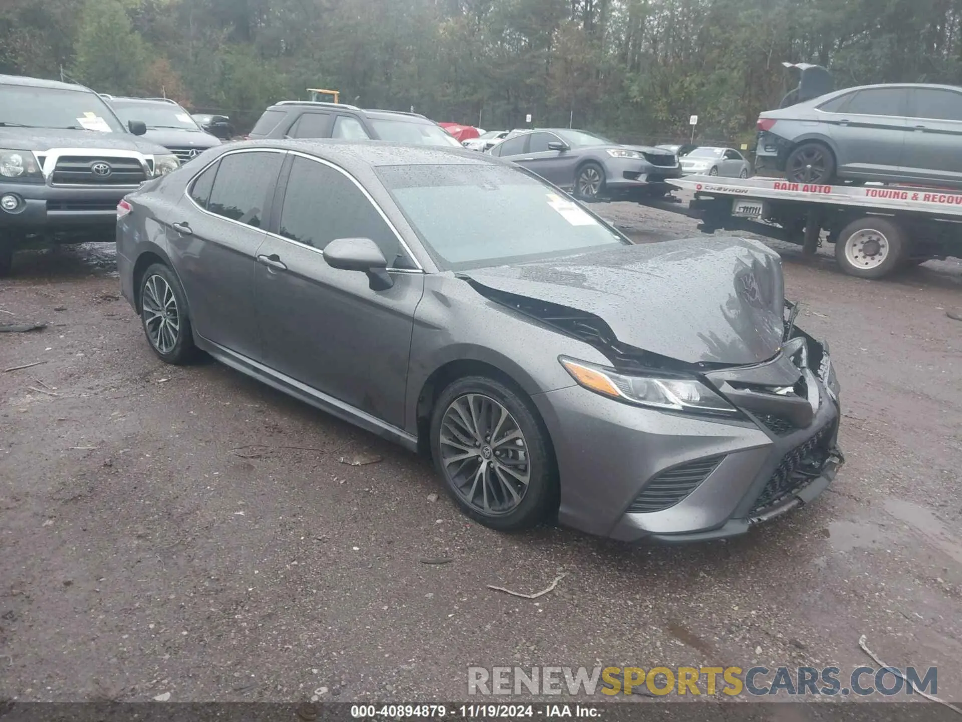 1 Photograph of a damaged car 4T1G11AK3LU511423 TOYOTA CAMRY 2020