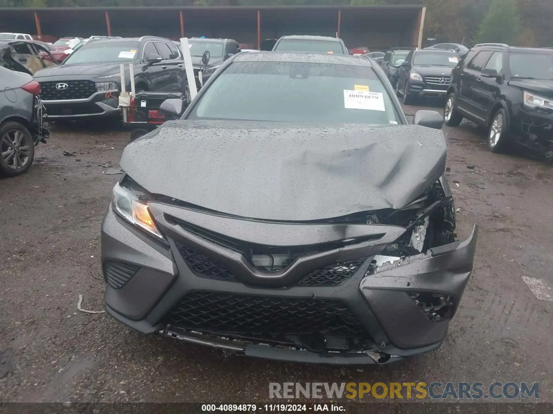 12 Photograph of a damaged car 4T1G11AK3LU511423 TOYOTA CAMRY 2020