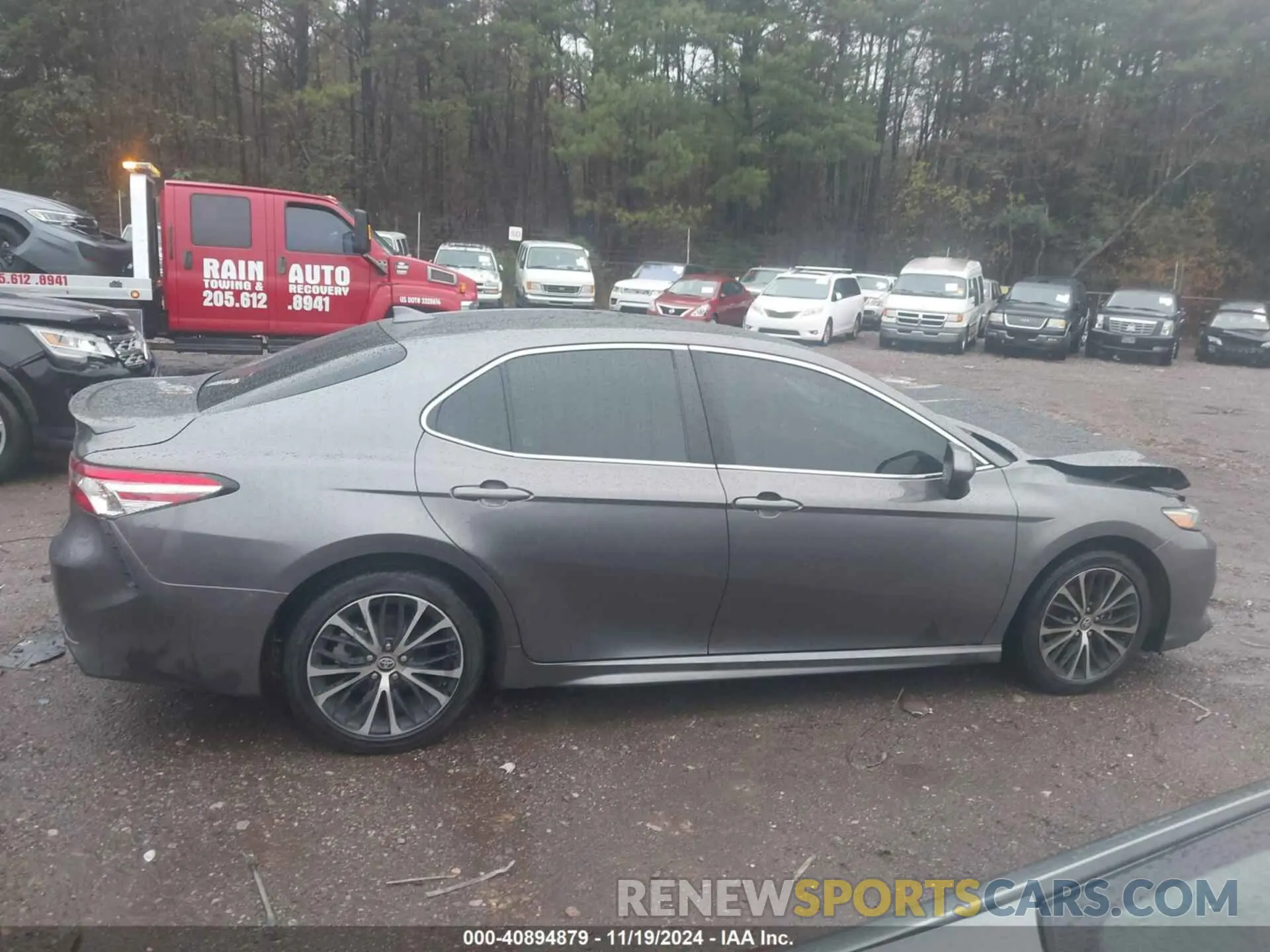 13 Photograph of a damaged car 4T1G11AK3LU511423 TOYOTA CAMRY 2020