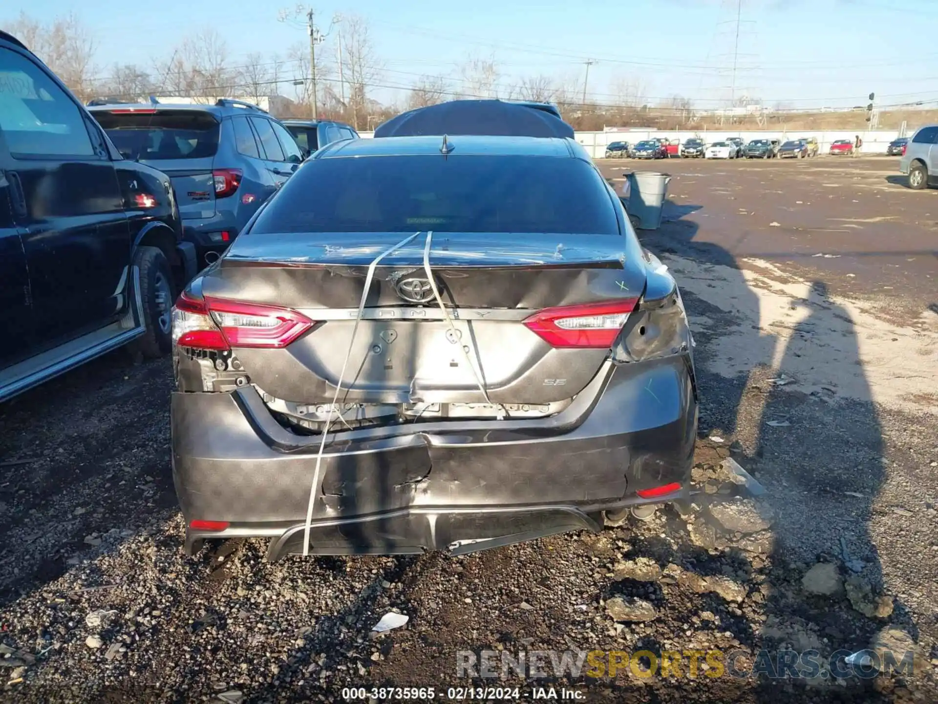 17 Photograph of a damaged car 4T1G11AK3LU859464 TOYOTA CAMRY 2020