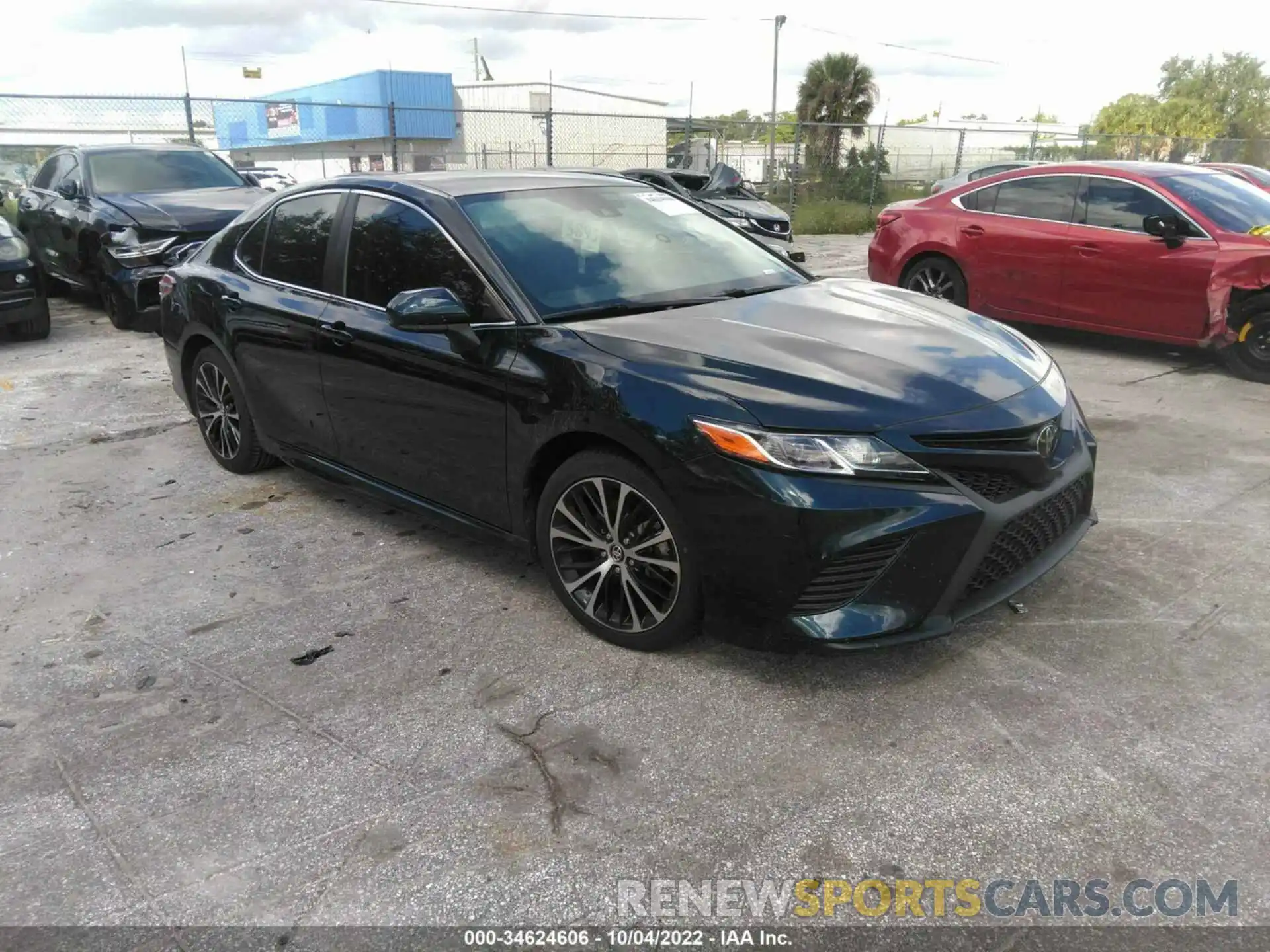 1 Photograph of a damaged car 4T1G11AK3LU859738 TOYOTA CAMRY 2020