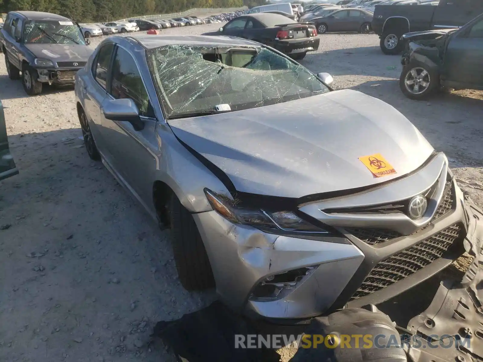 1 Photograph of a damaged car 4T1G11AK3LU864650 TOYOTA CAMRY 2020