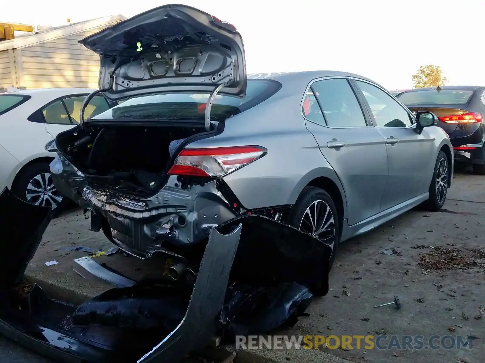 4 Photograph of a damaged car 4T1G11AK3LU865149 TOYOTA CAMRY 2020